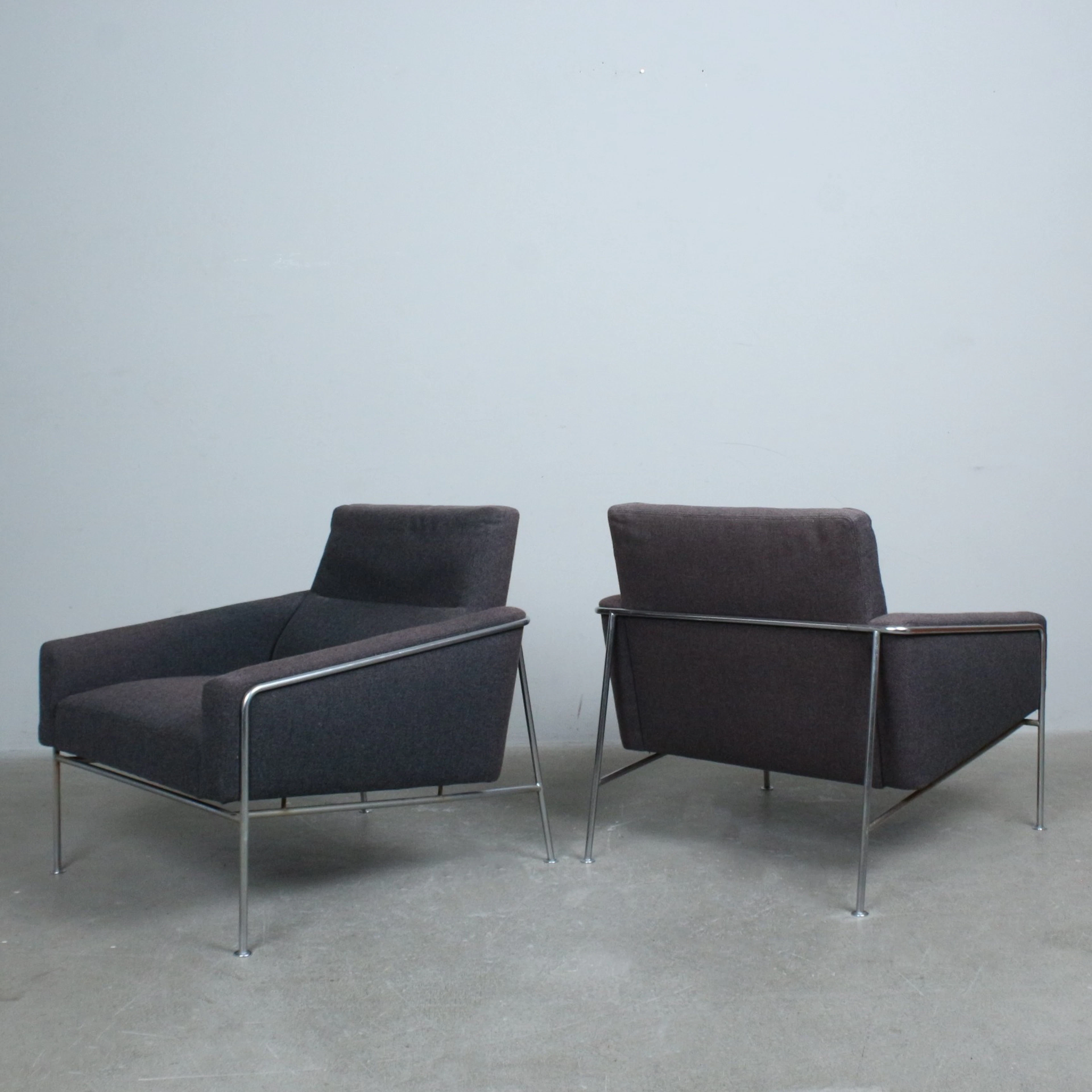 ARNE JACOBSEN. für Fritz Hansen. Paar Sessel, Airport Chairs, Modell