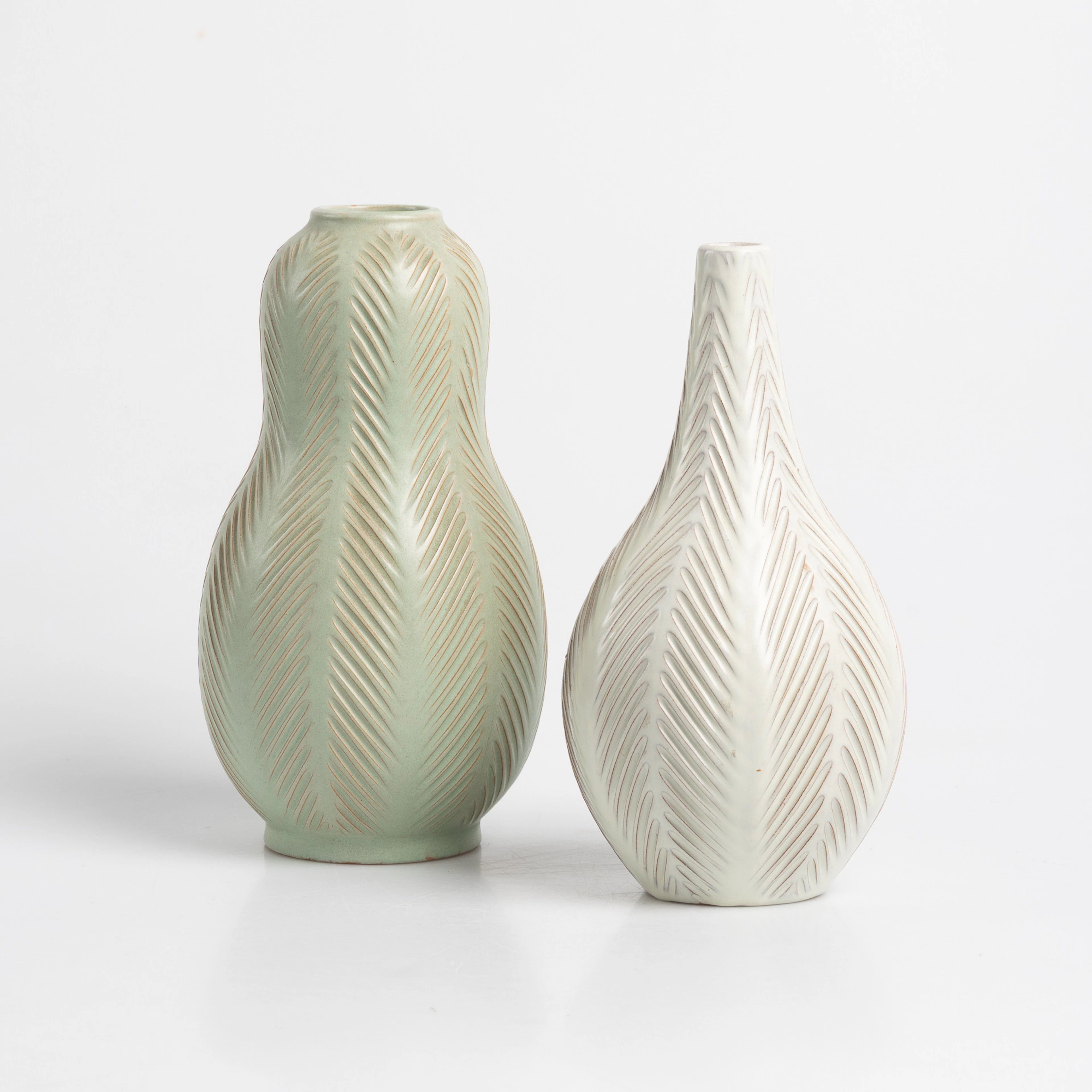 ANNA-LISA THOMSON. Upsala Ekeby, Vaser, 2 stycken, "Lancett", formgiven