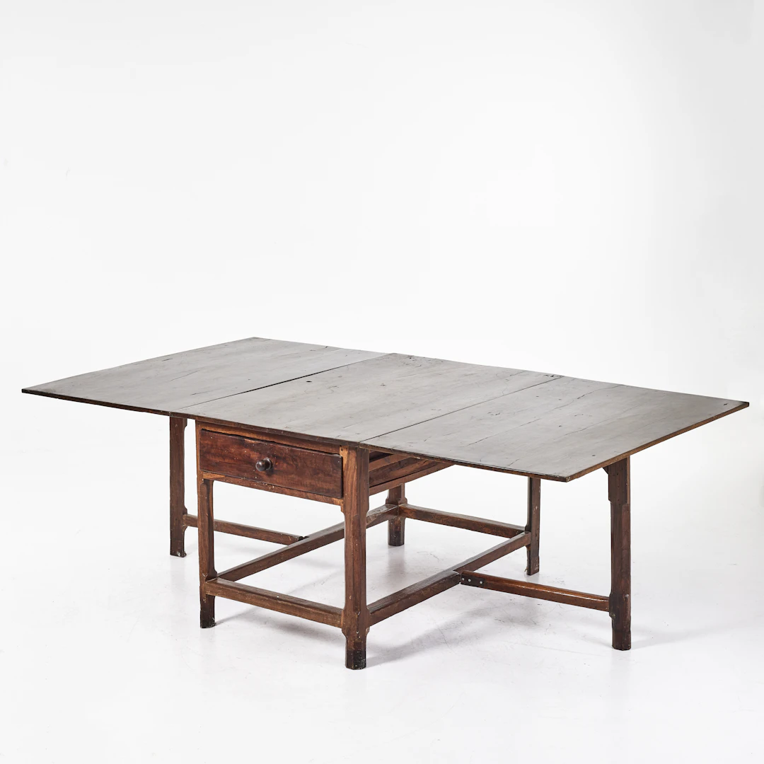 SLAGBORD, 1800-tal, valnöt, Spanien.