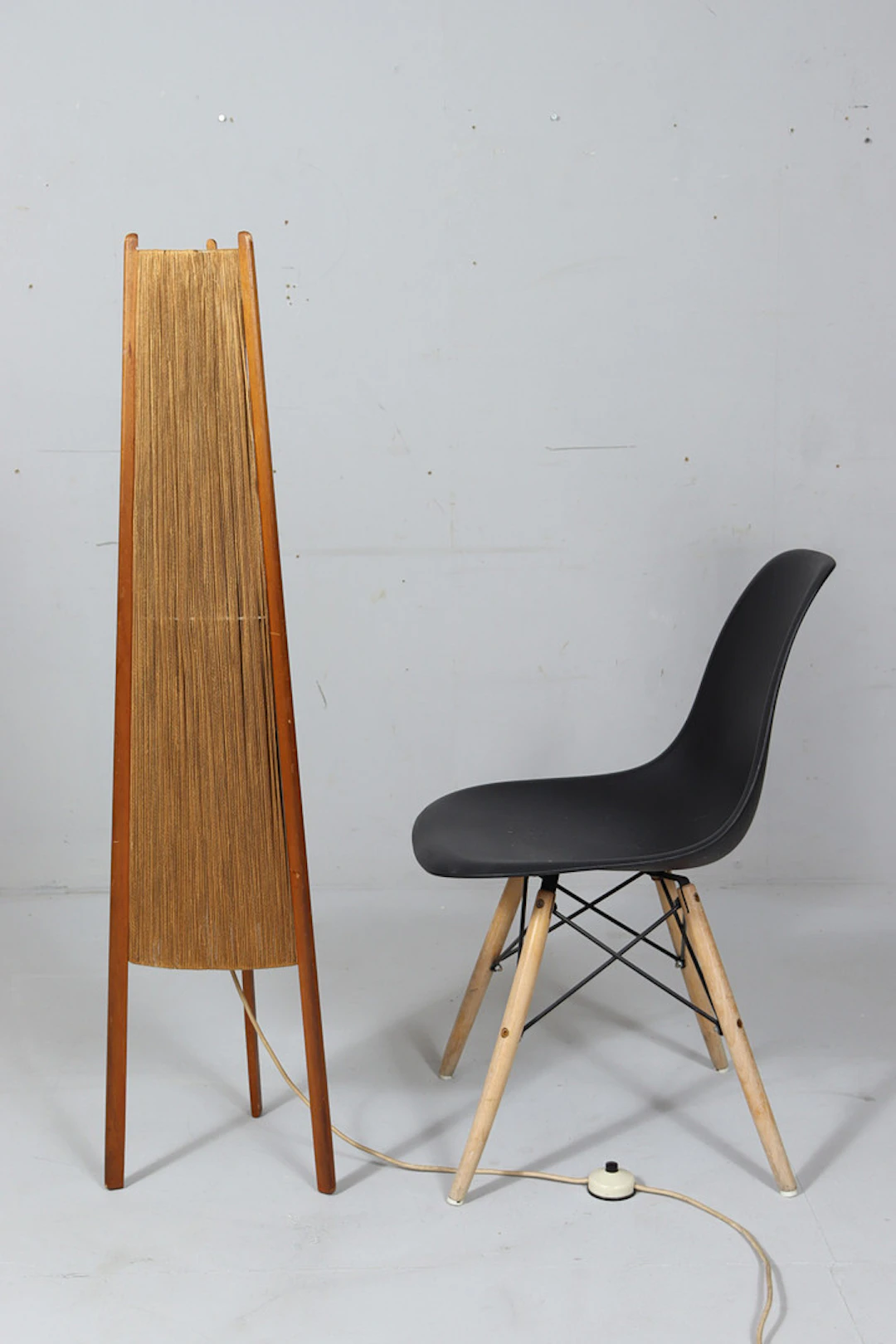 Mid Century Stehlampe, Sisal/Teakholz im Boho Stil, Temde, Schweiz