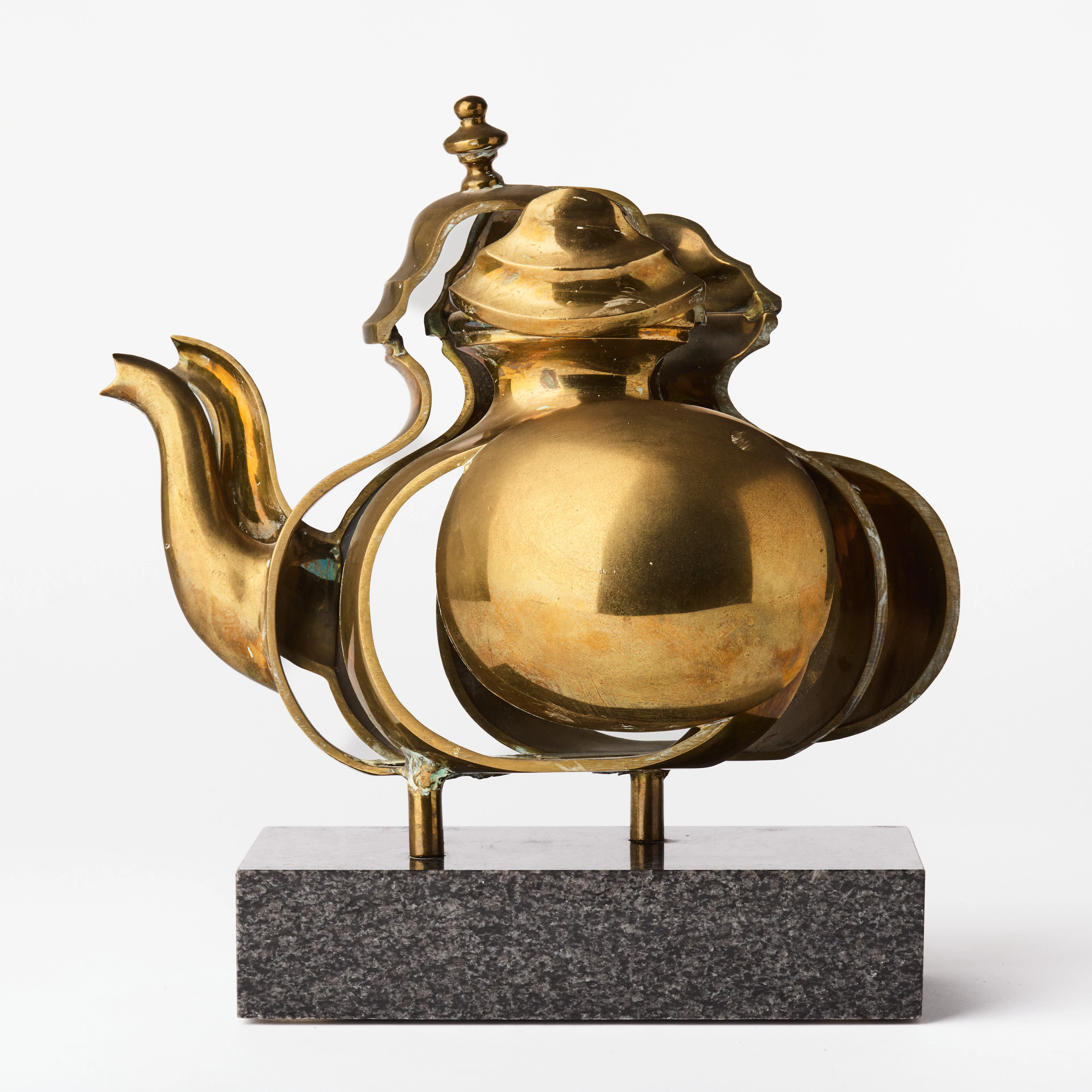 FERNANDEZ ARMAN. "Tea for Two" (Théière découpée).