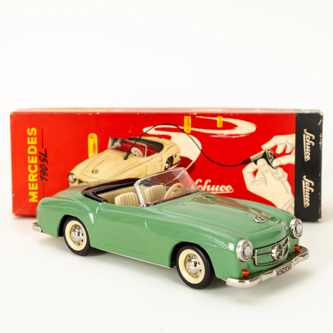 SCHUCO. Mercedes 190 SL , Modell 2095, im originalen Karton, Nürnberg.