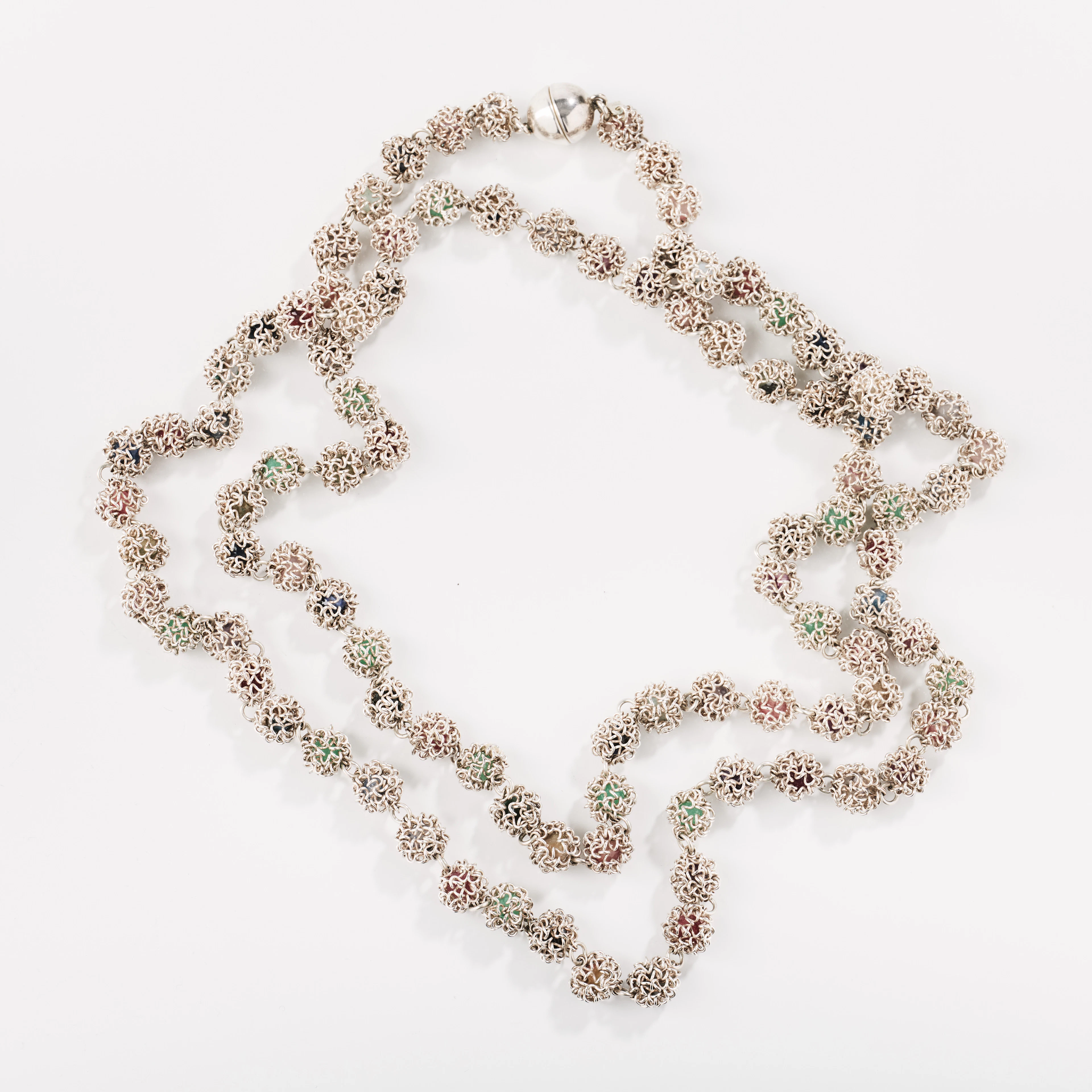 SEBASTIAN SCHILDT. COLLIER, sterlingsilver med multifärgade stenar