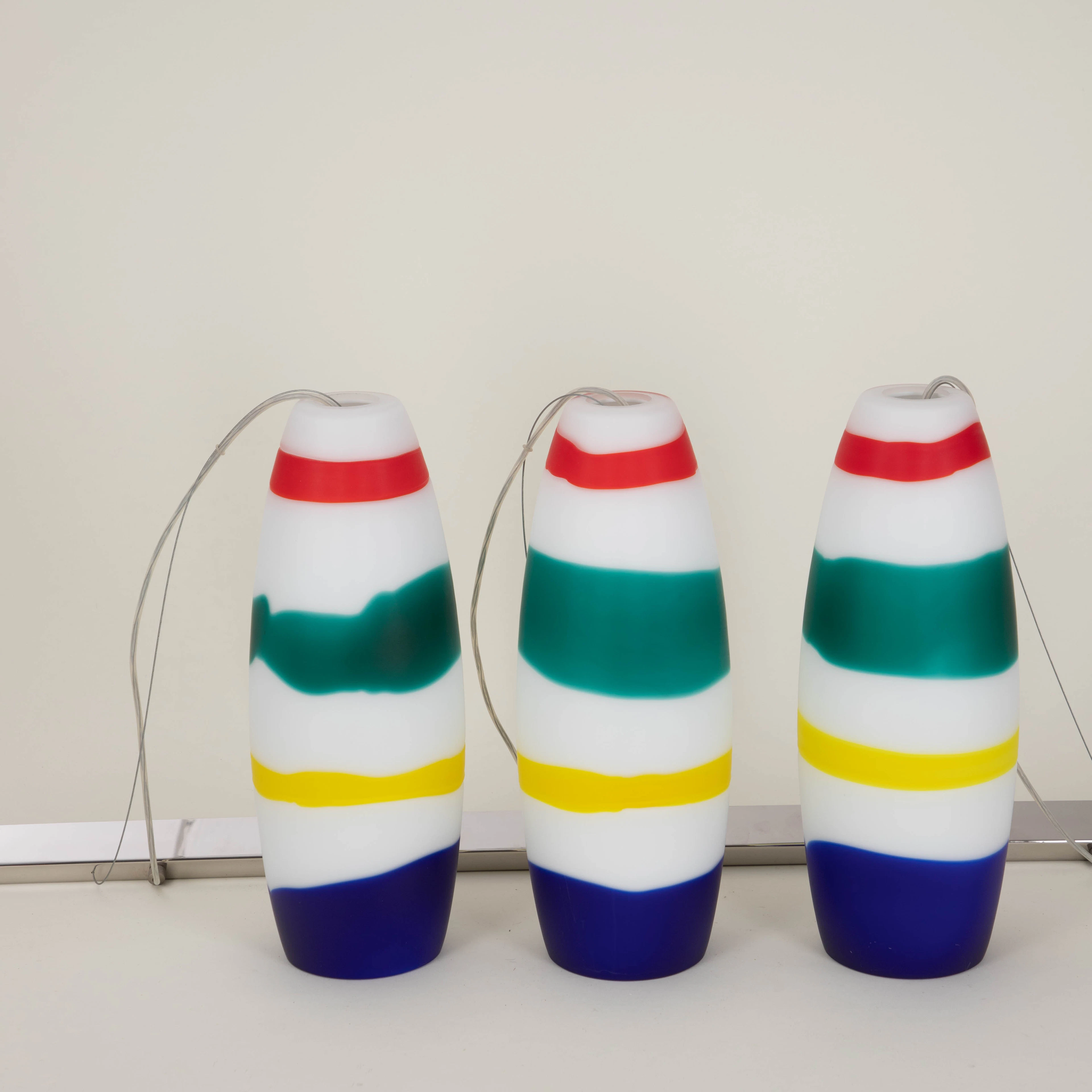 De Majo, Deckenlampe mit Glas Lampenschirmen, Italien, 21. Jh.