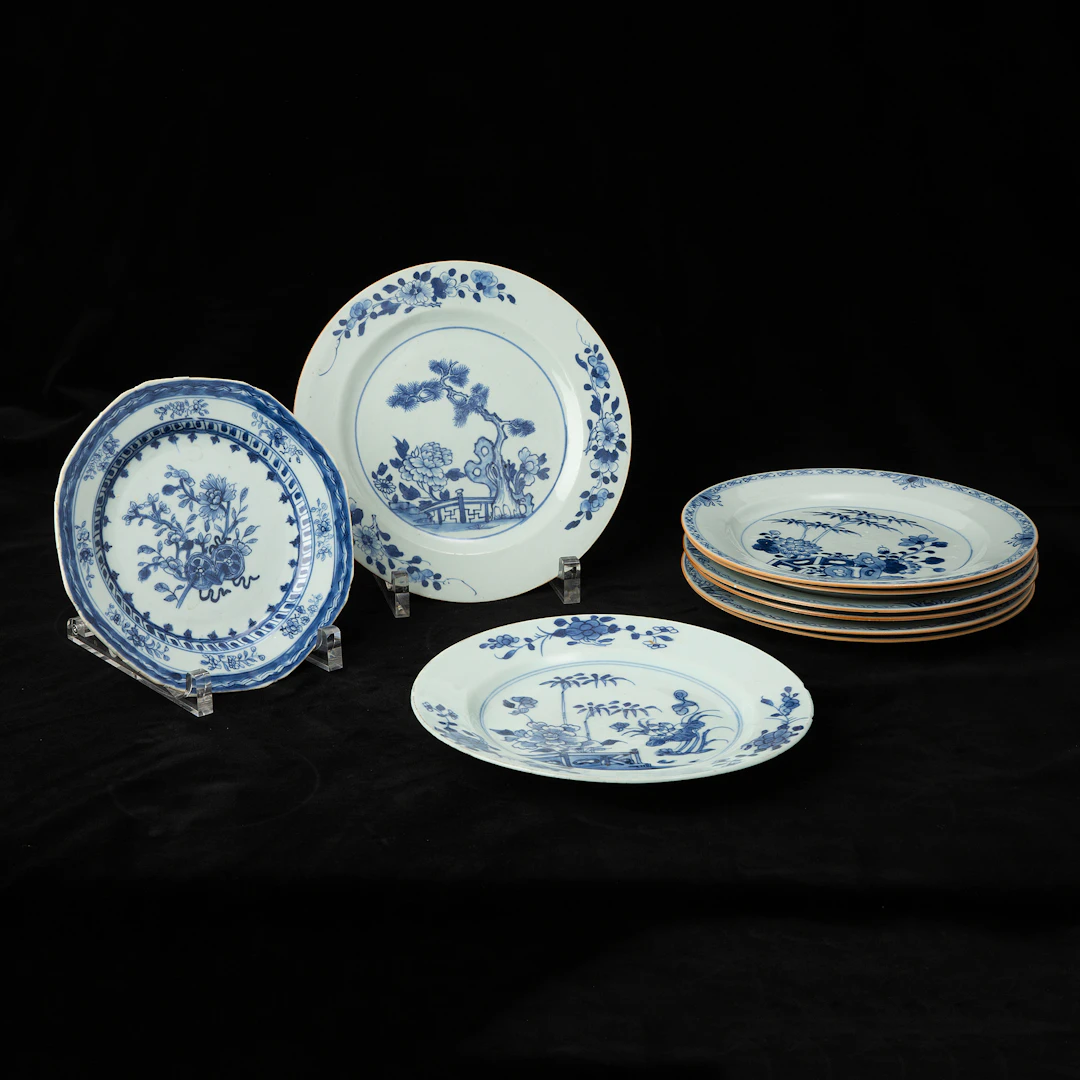 TALLRIKAR, 9 st, porslin, Kina, Qianlong (1736-95).