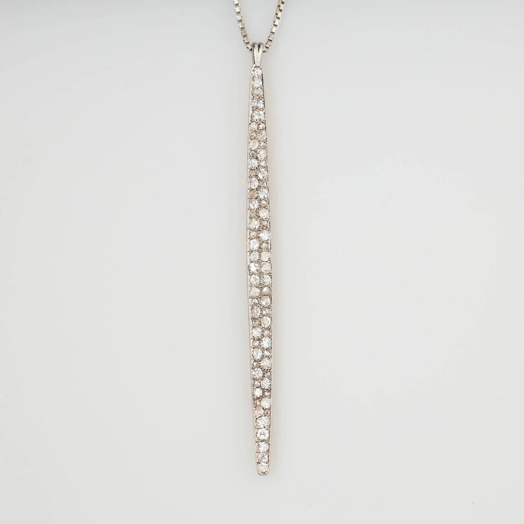 DIAMANTHALSBAND, 18K vitguld, gammal- och rosenslipade diamanter.