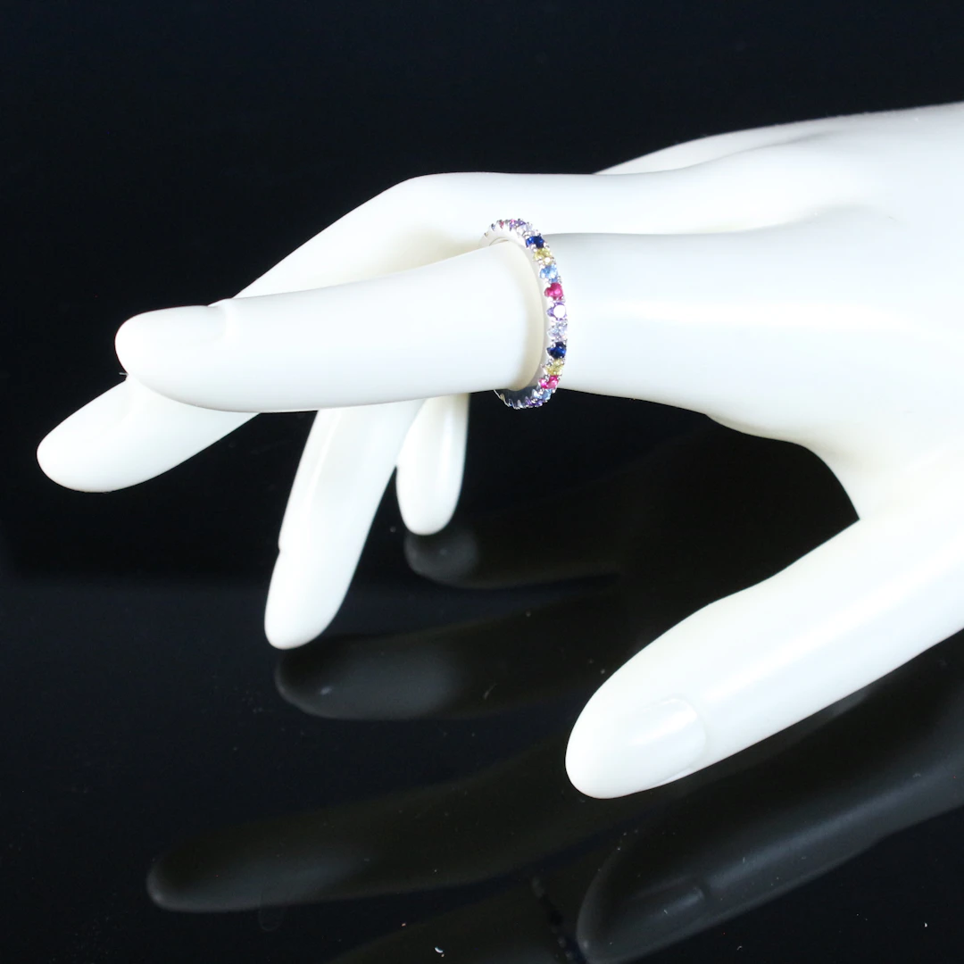 MERALIN JEWELRY. Rainbow Ring mit bunten Zirkonia im Brillantschliff