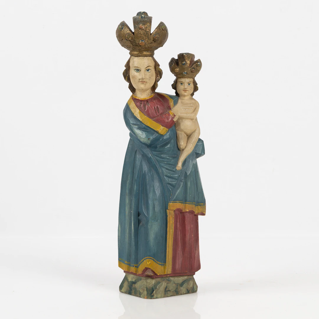MADONNA med jesusbarnet, Centraleuropa, skuret i trä, 1800-tal.