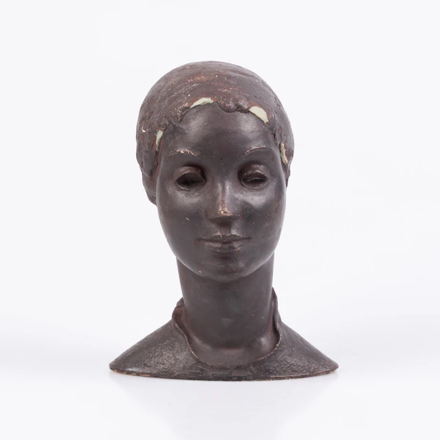 KVINNOBYST, Felt Wien, keramik, märkt, Österrike 1900-talets första hälft.