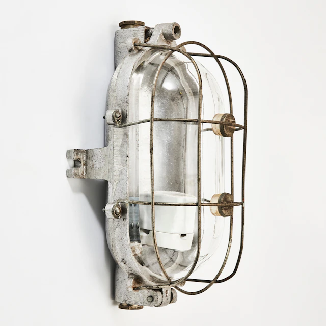 BUNKERLAMPA, glas, gjutjärn, ca 1950-tal.
