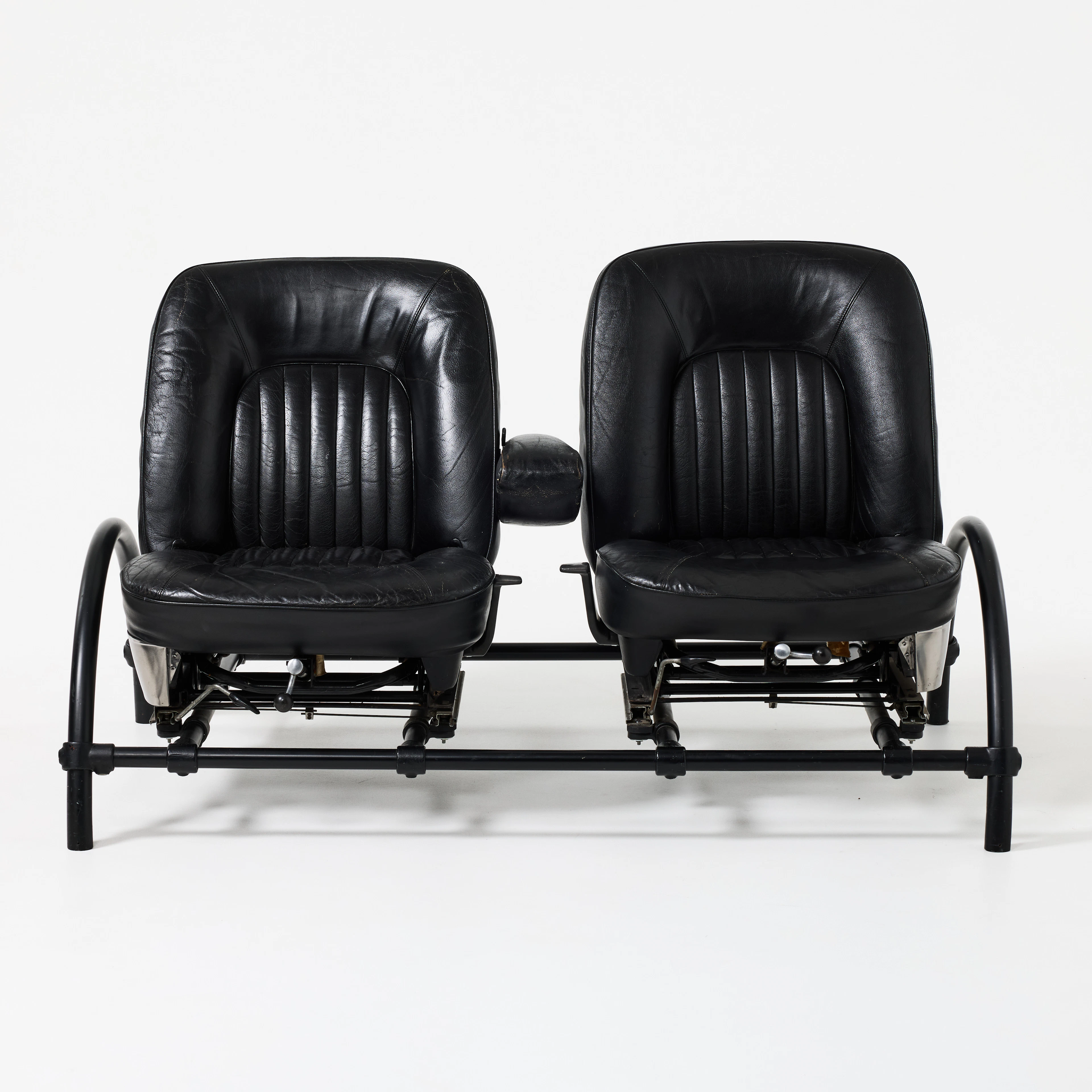 RON ARAD. "Rover 2-Seater 3.5 Litre", soffa, One Off Ltd, London 1980-tal