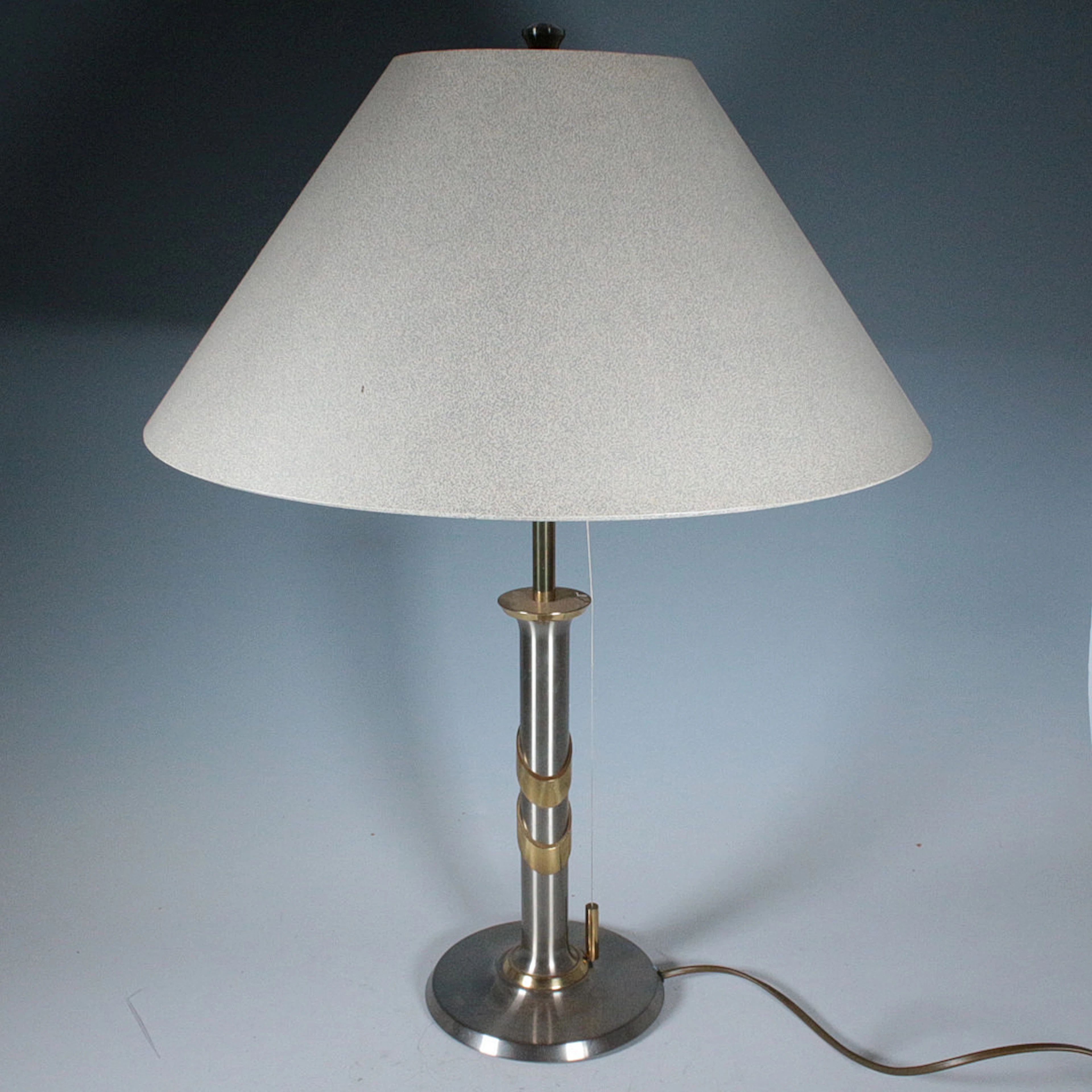 Tischlampe aus Messing und Edelstahl, 1980er.