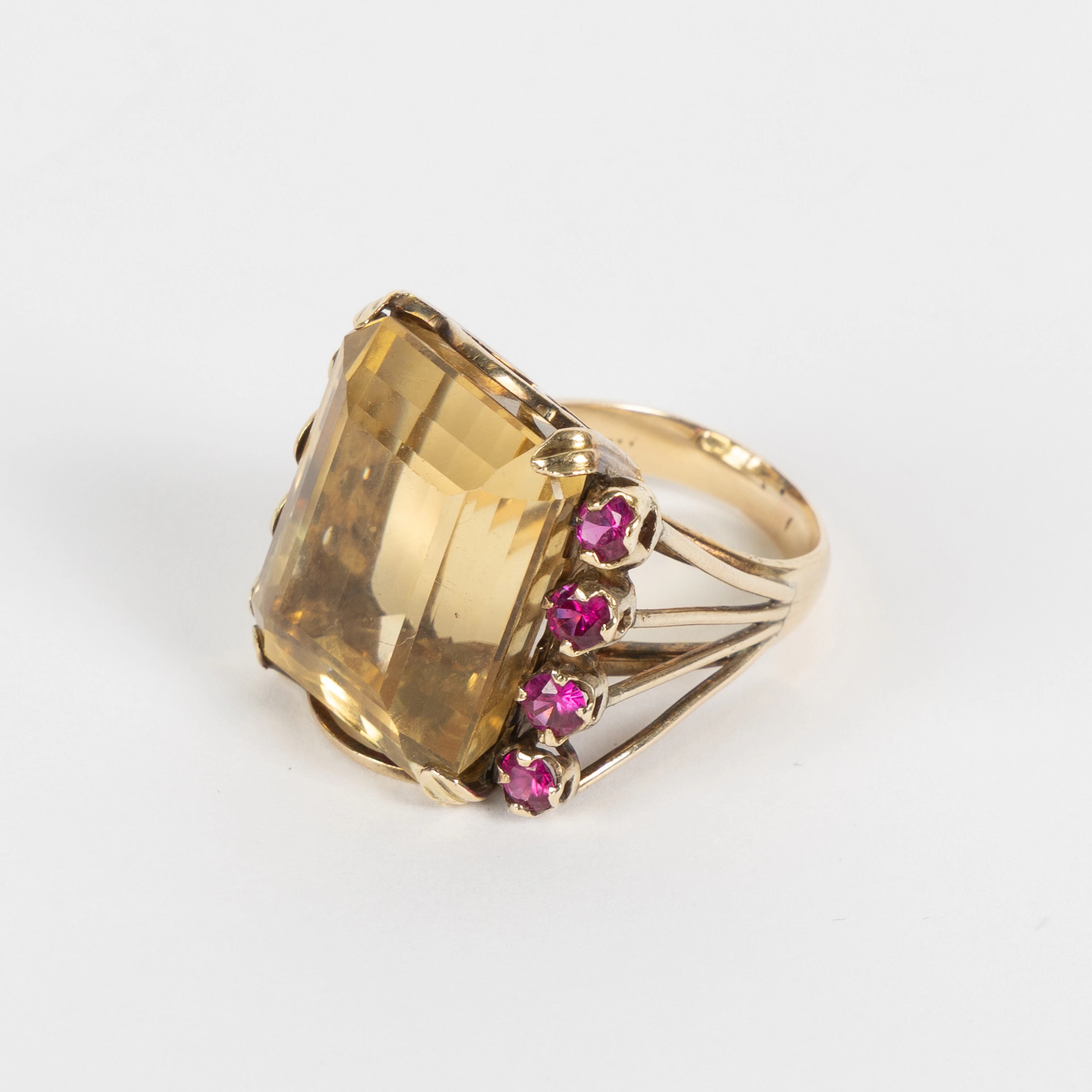 COCKTAILRING, 14K guld.