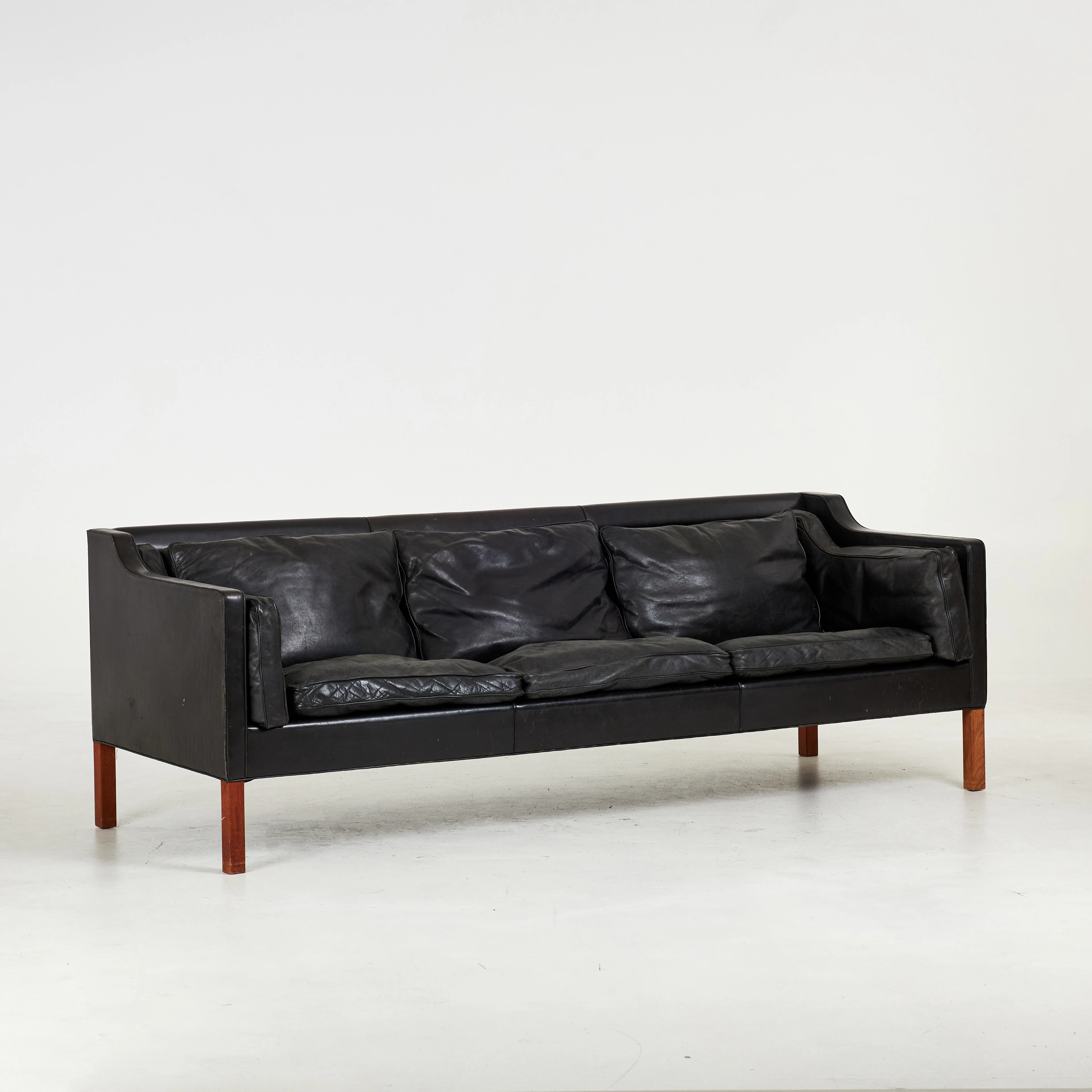 BØRGE MOGENSEN. Soffa, modell 2213, klädsel i svart läder.