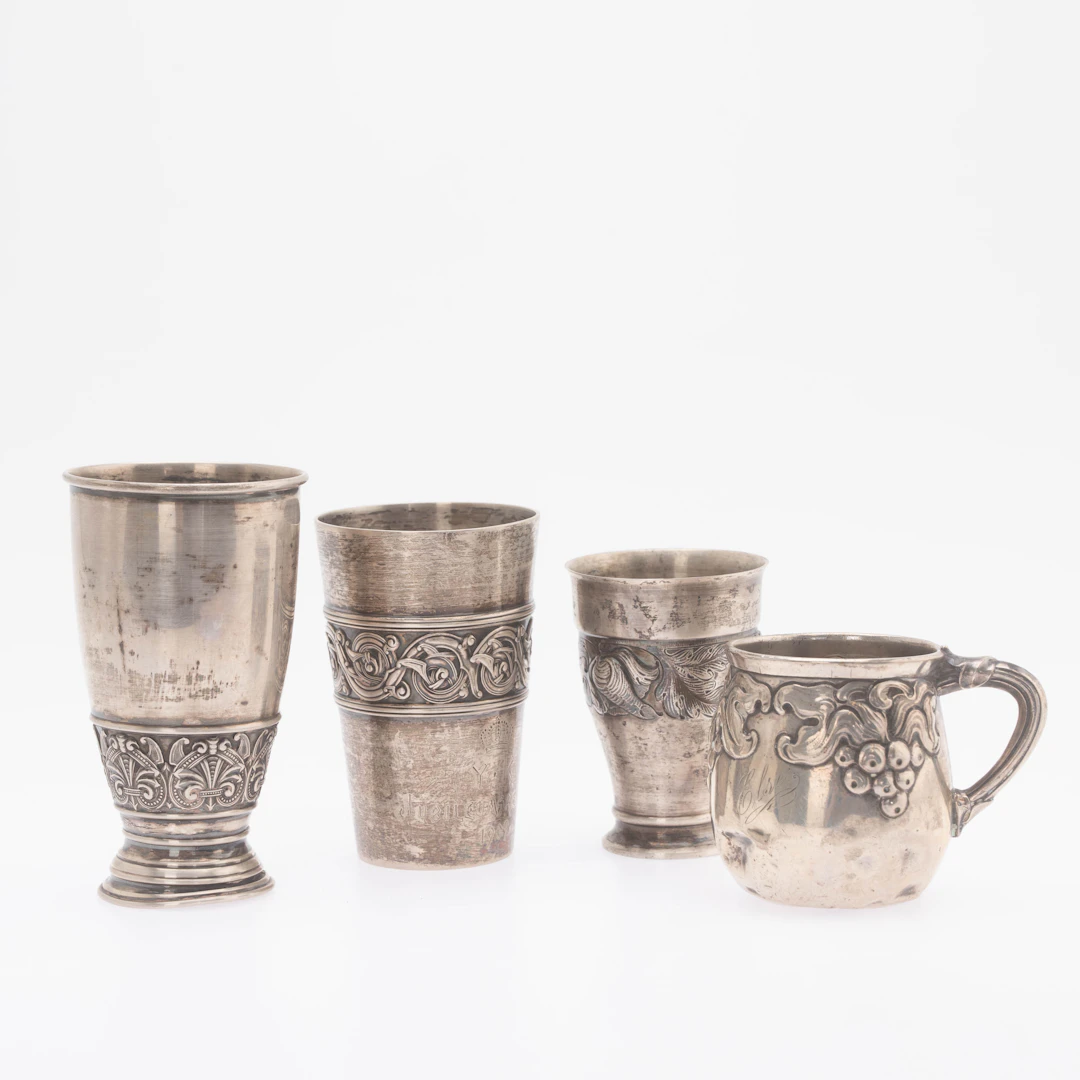 . M. THUNE. Drei Becher und eine Tasse, Silber, Oslo, um 1900/1910 (4).