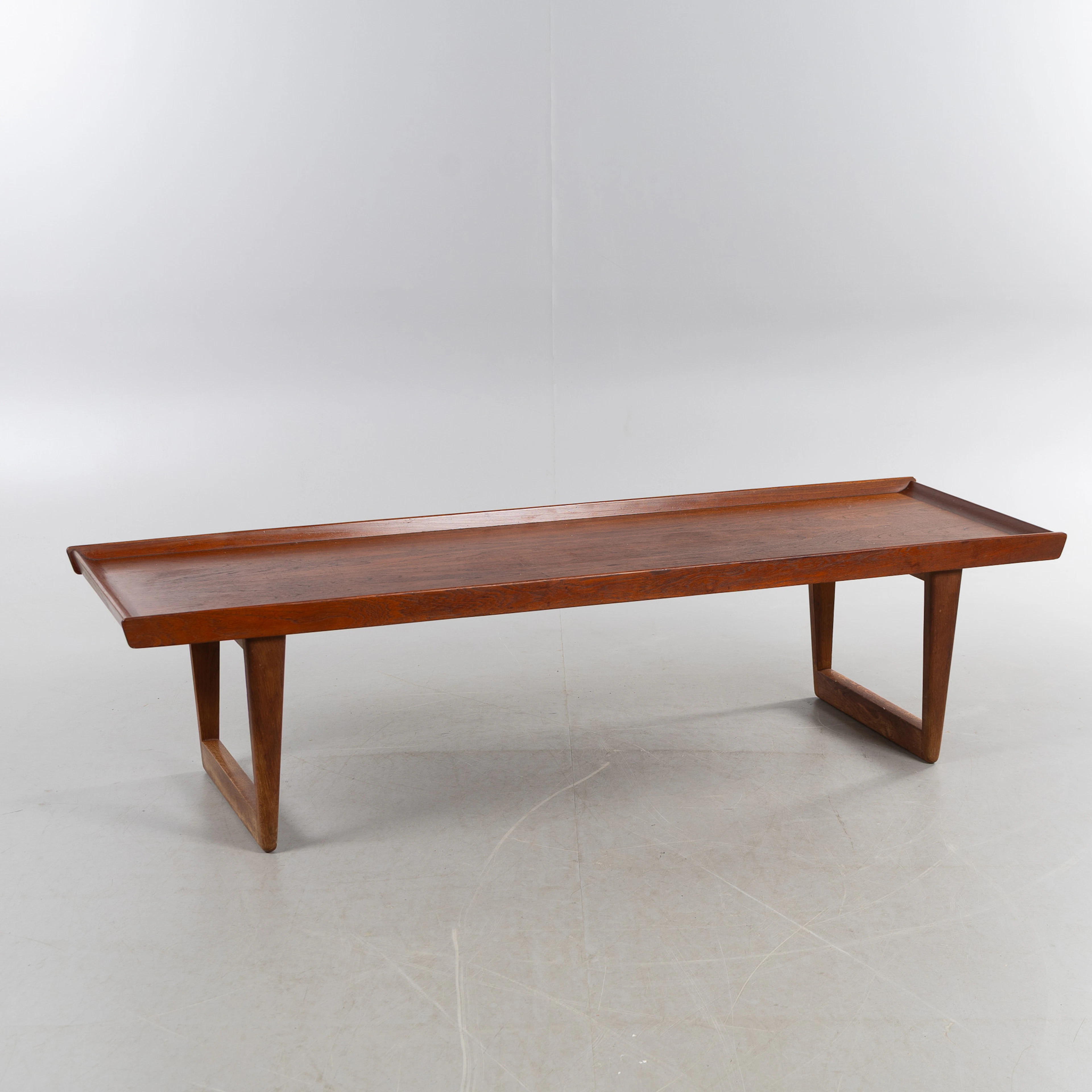 BØRGE MOGENSEN. Soffbord, modell 264, teak samt ek, Fredericia Stolefabrik