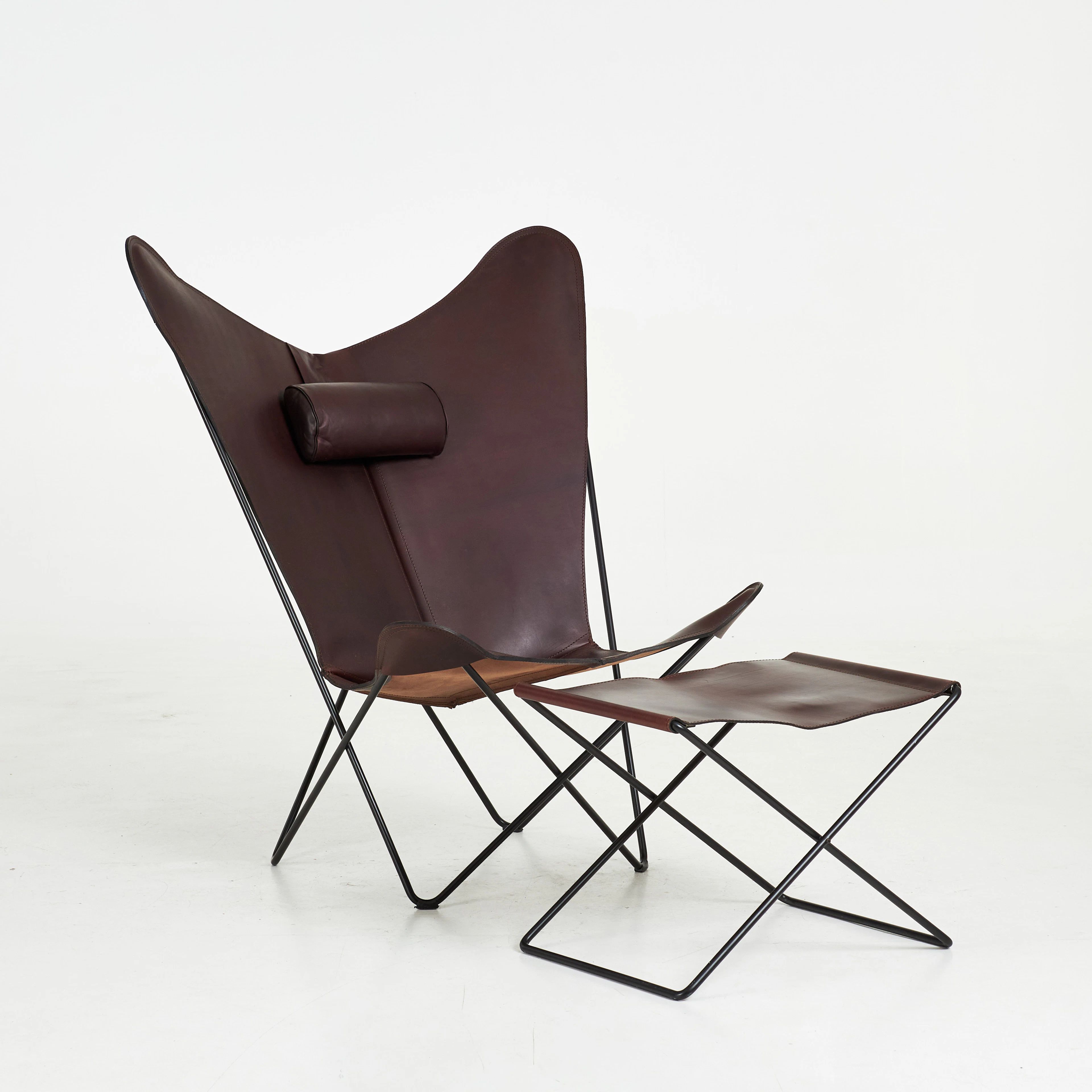 DENNIS MARQUART. Fåtölj med fotpall, "KS Chair", OX Denmarq, samtida