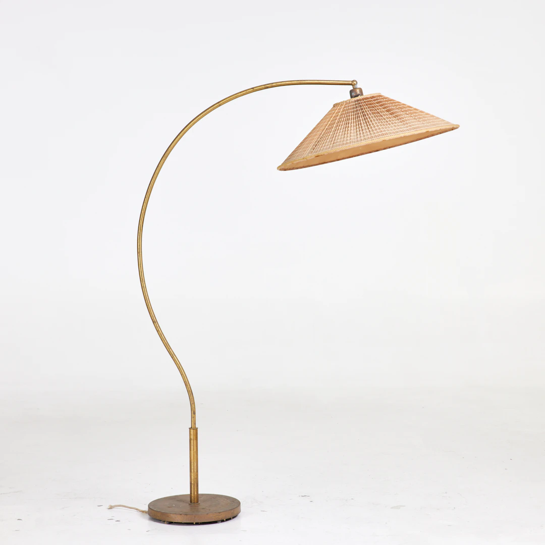 GOLVLAMPA, stomme i mässing, 1900-talets mitt.