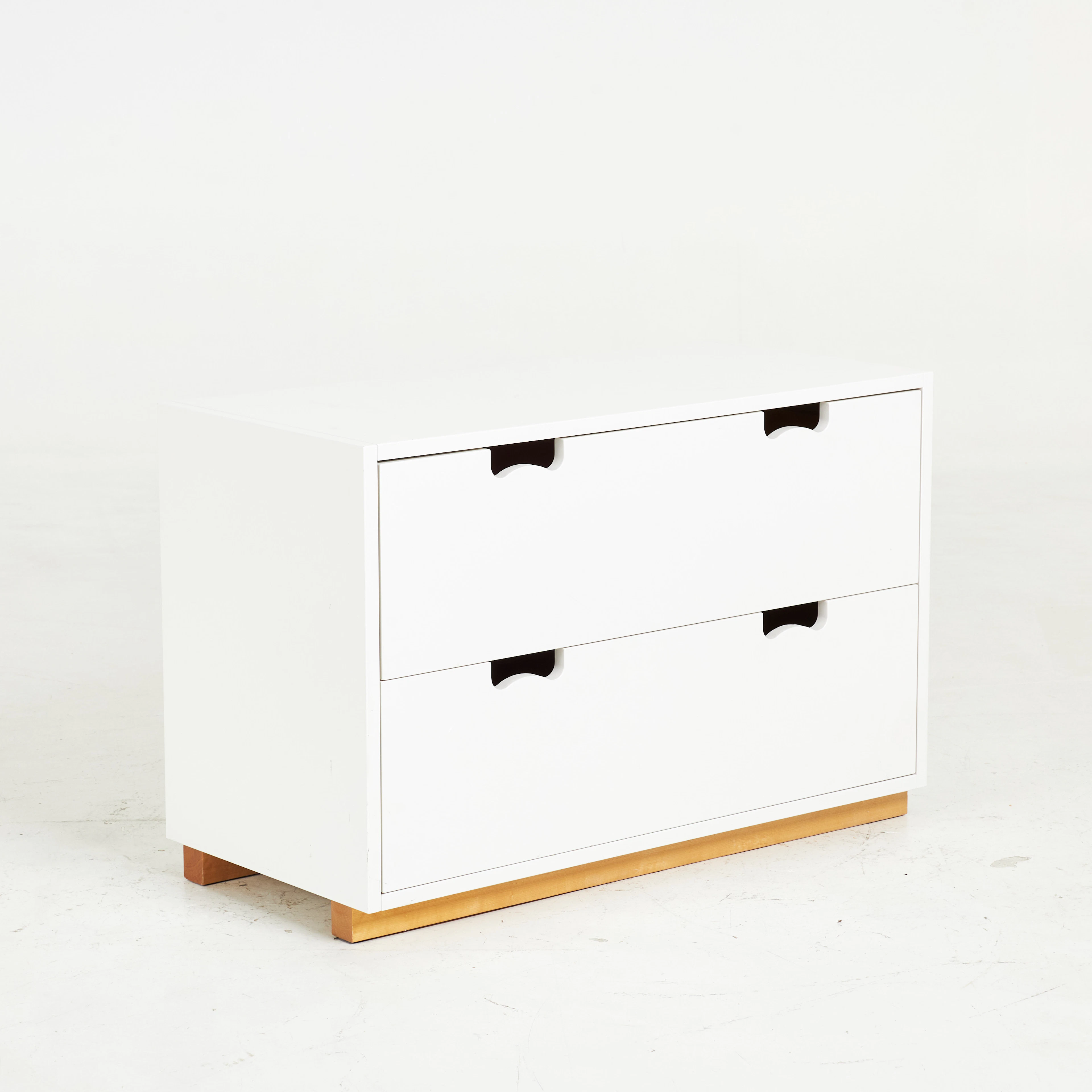 THOMAS SANDELL & JONAS BOHLIN. Byrå, "Snö", för Asplund, vitlackerad MDF.