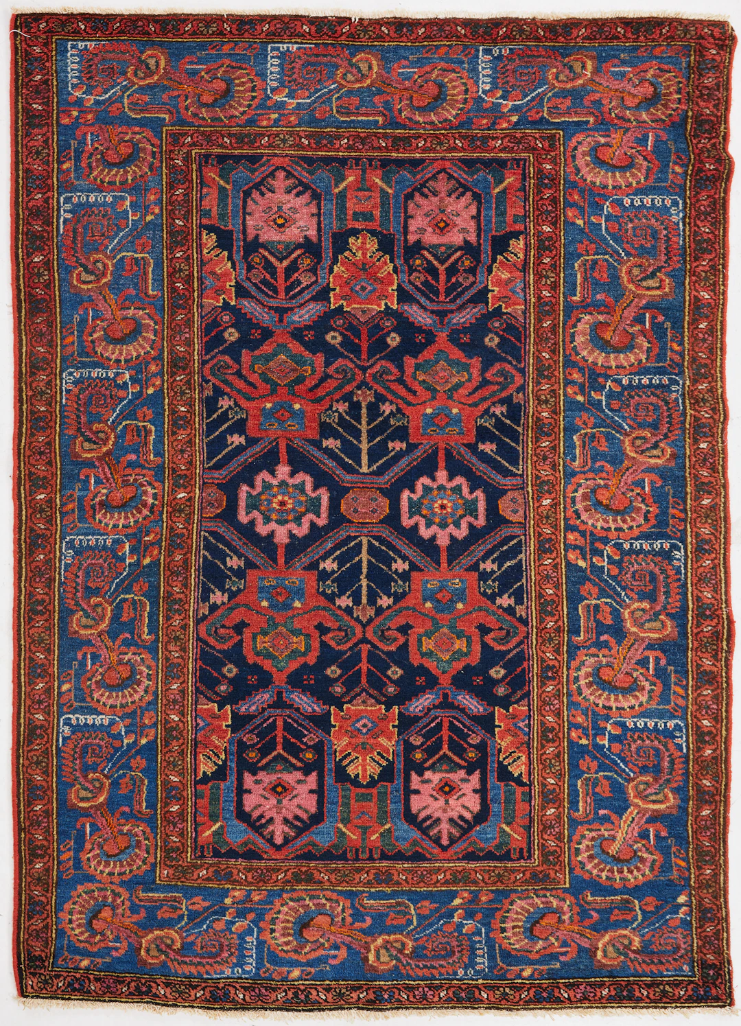 ORIENTMATTA. Hamadan, antik, ca 185x133 cm.