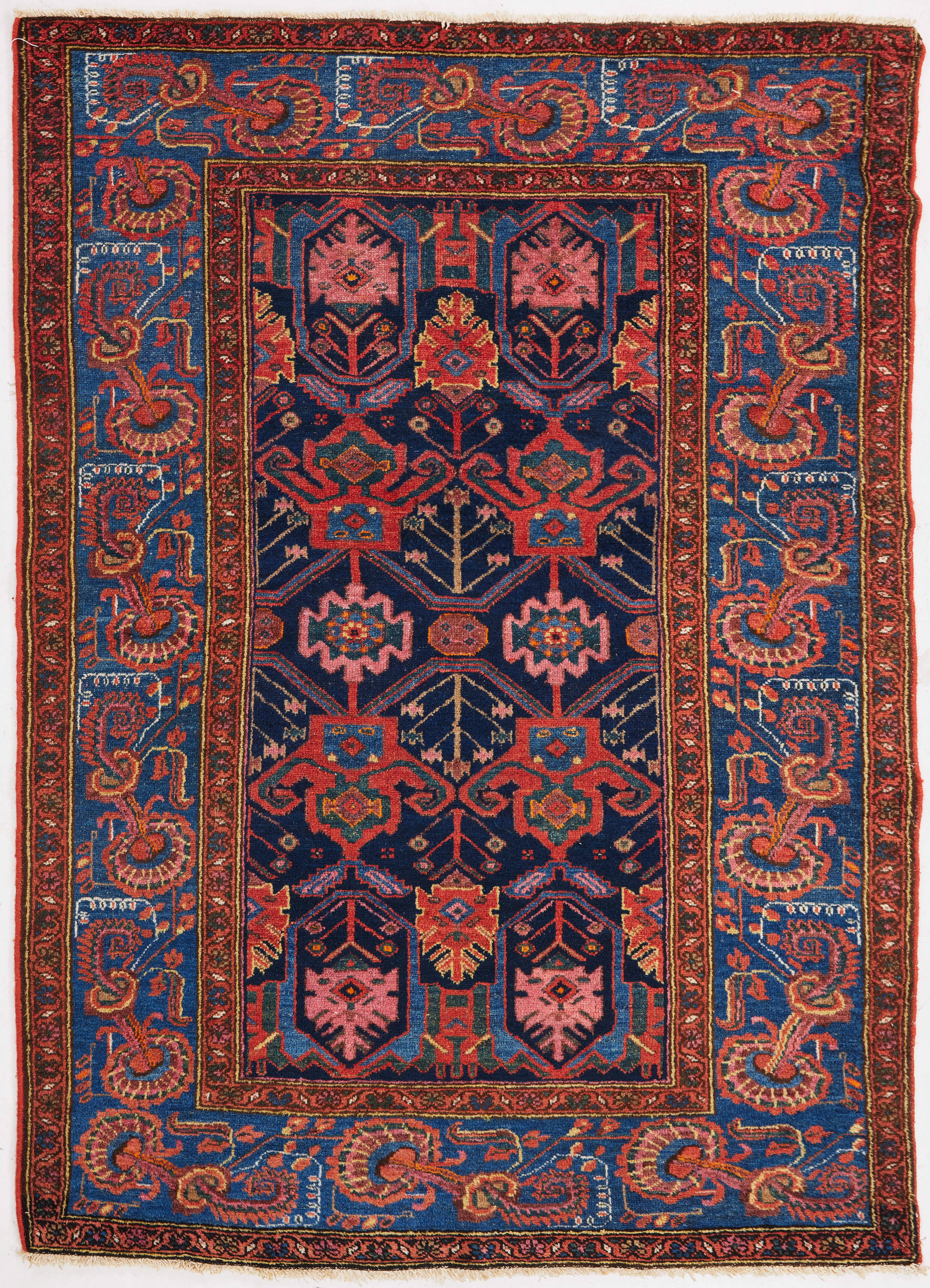 ORIENTMATTA. Hamadan, antik, ca 185x133 cm.