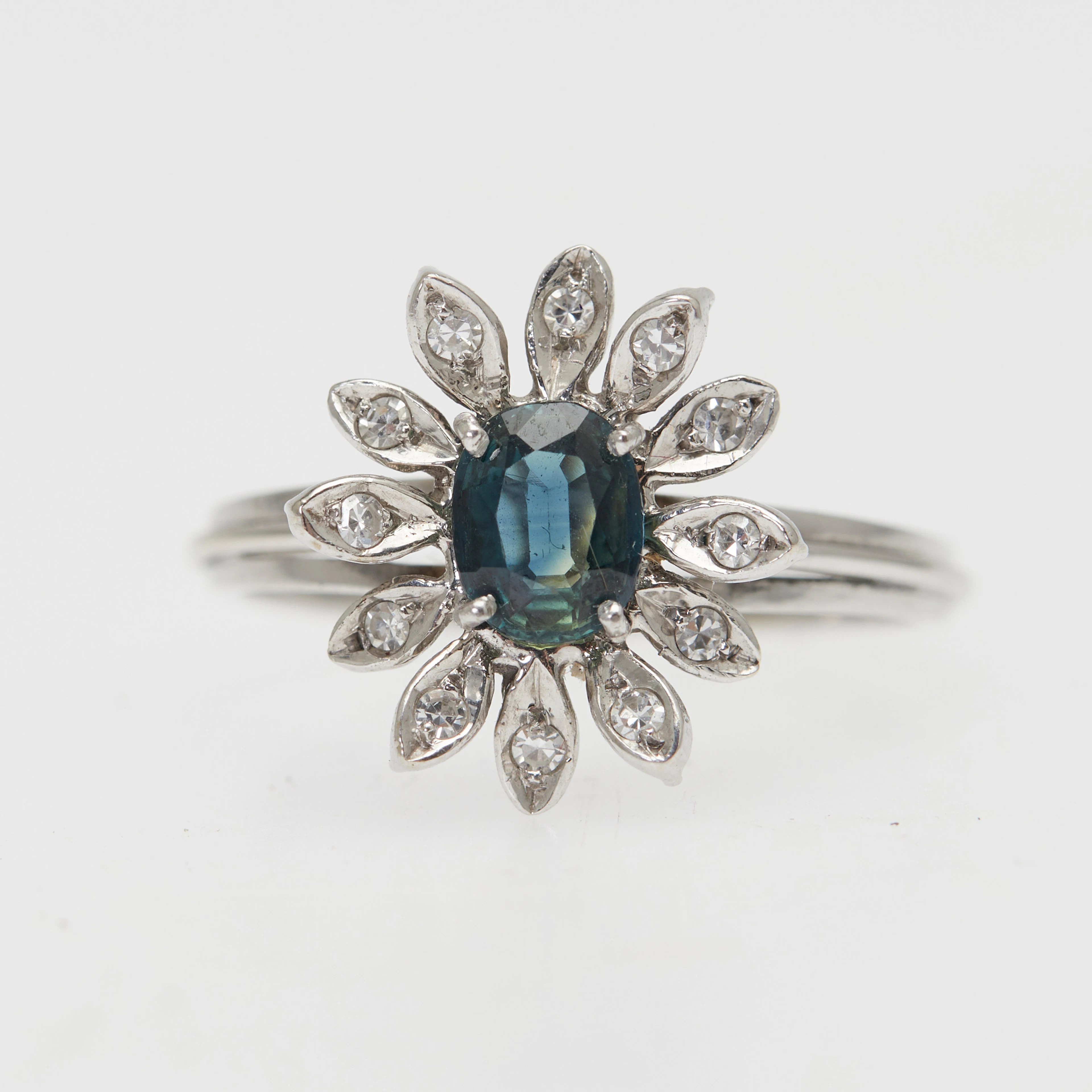 Ring, 750er Weißgold, Diamanten, Turmalin.