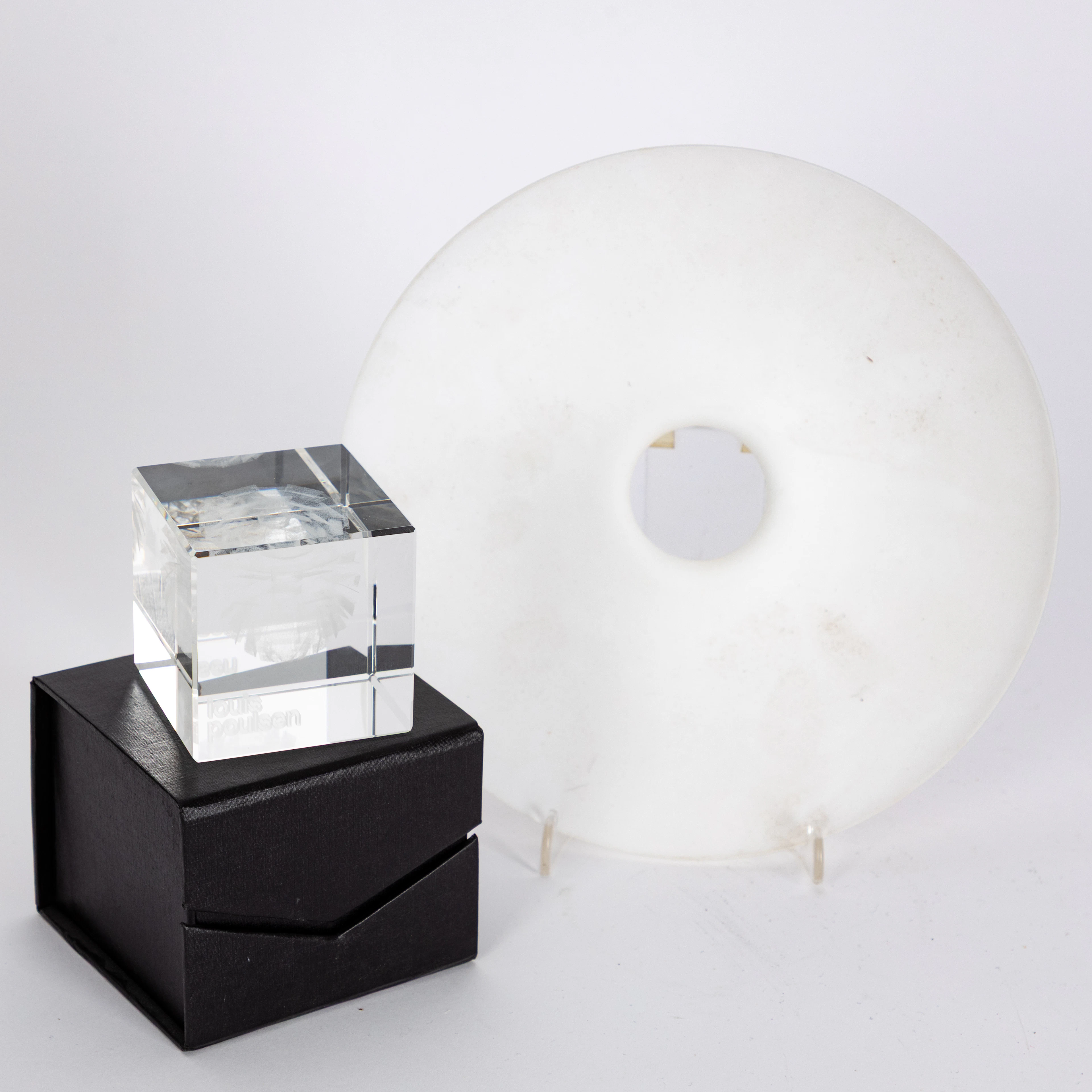 Louis Poulsen, Glas Ersatz Schirm für PH Lampe + Louis Poulsen Paperweight