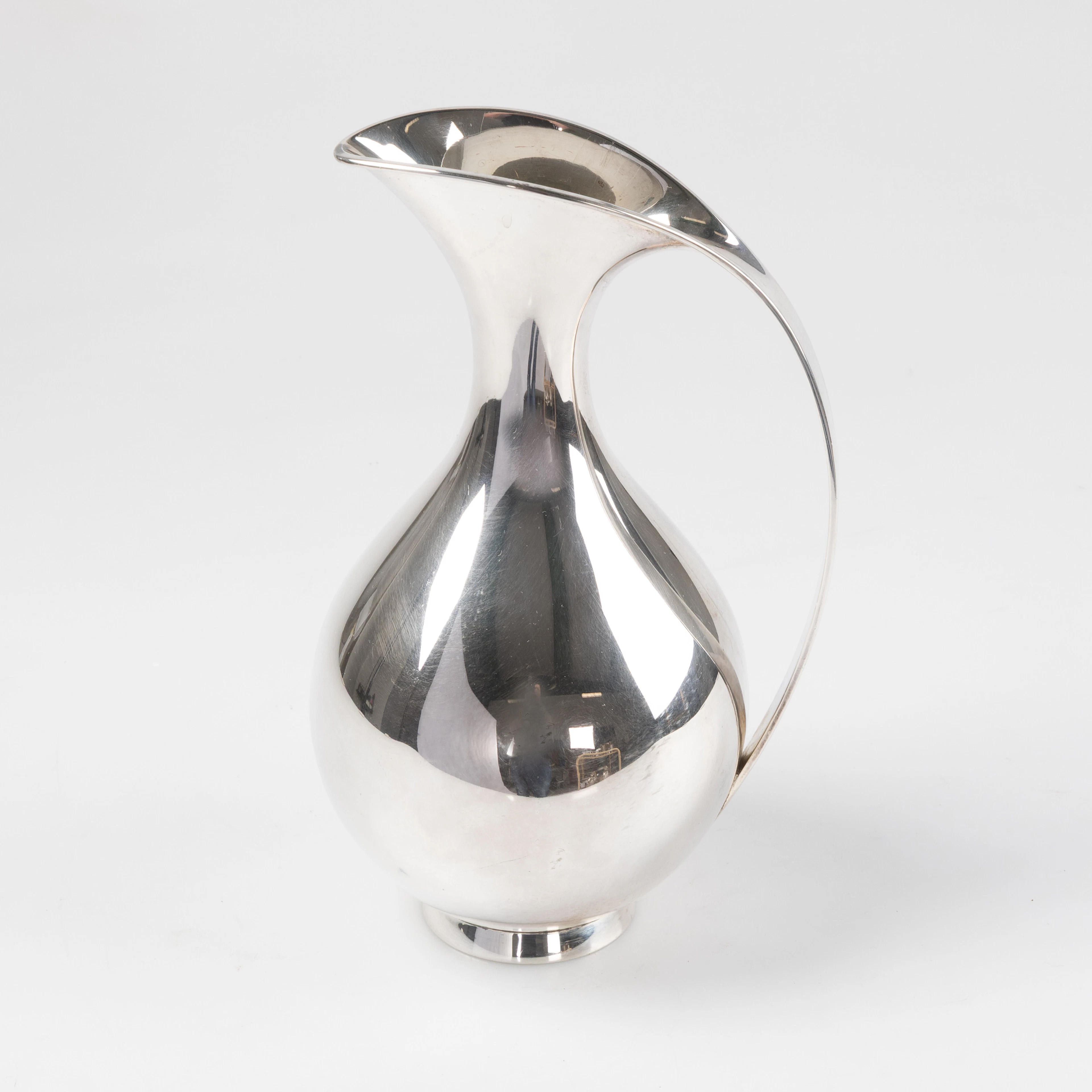 KAY FISKER. Kanna, 1,5 L, sterlingsilver, Anton Michelsen, Köpenhamn.