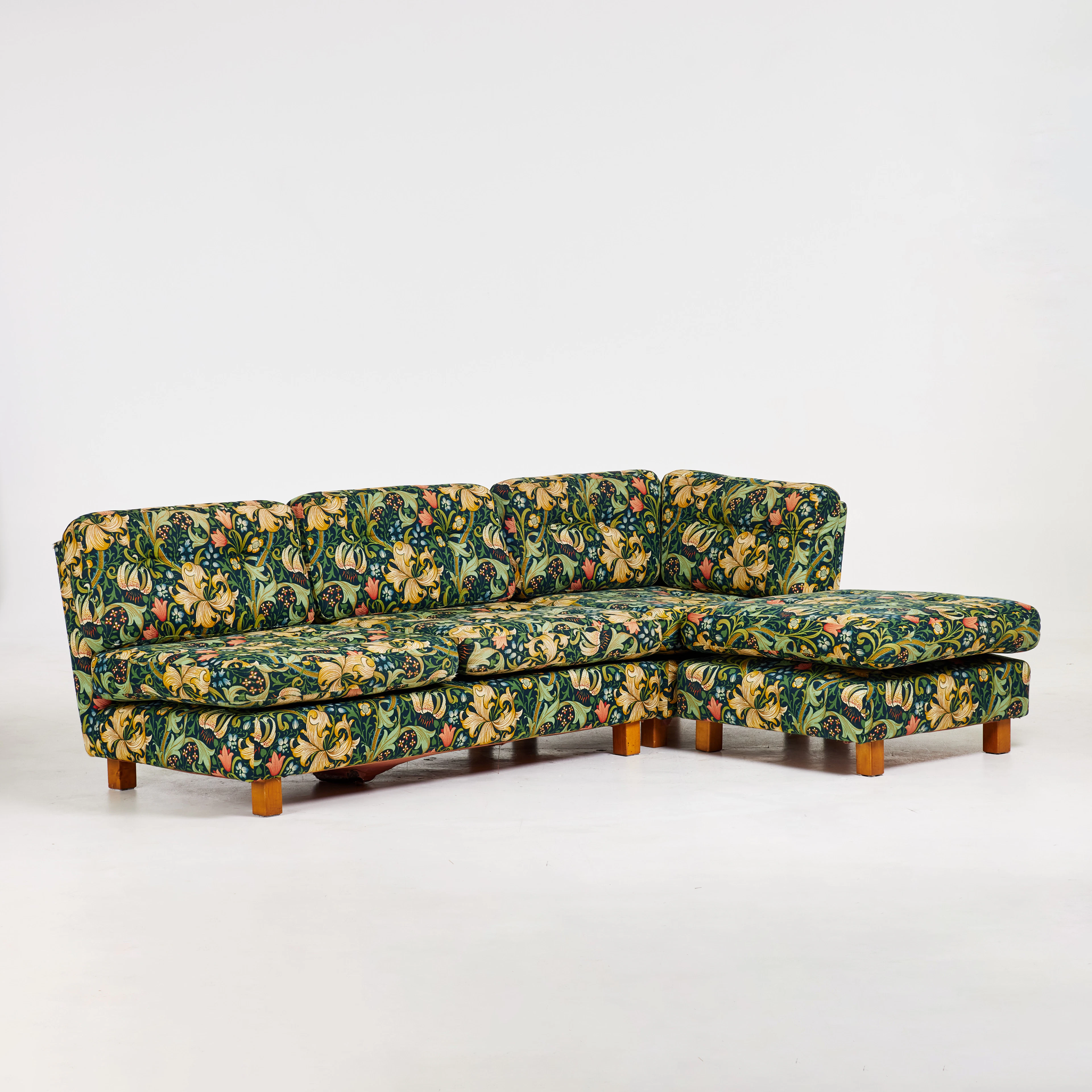 MODULSOFFA. 3+1 dlr, textilklädsel "Golden Lilly" William Morris