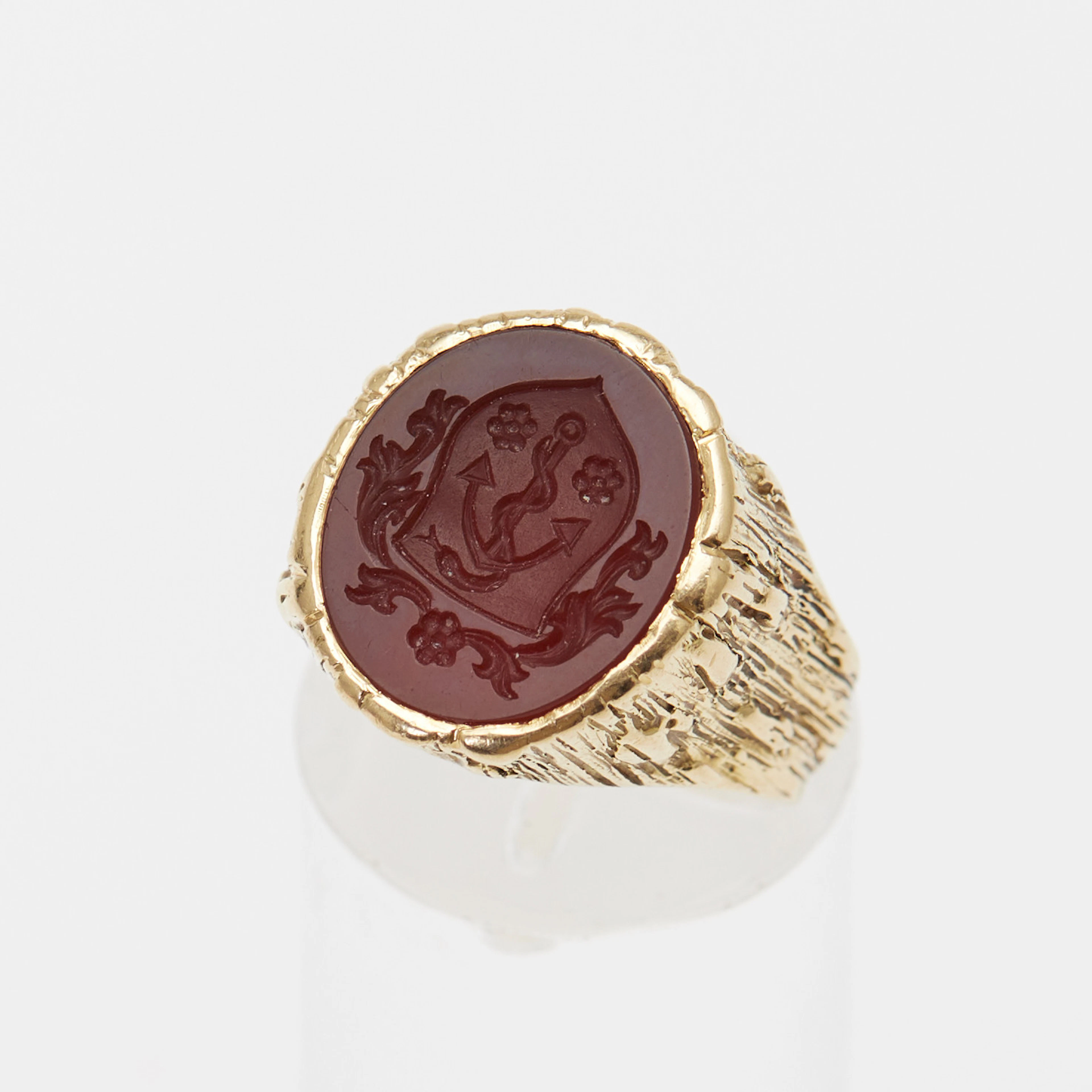 RING / SIEGELRING, 750er Gelbgold, Karneol.