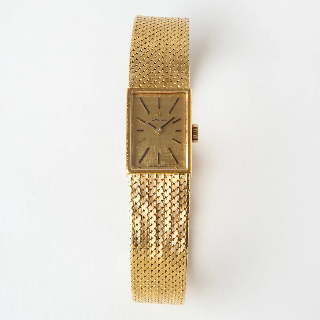 OMEGA, armbandsur, 19 x 14 mm, 18K guld, ca 1970.