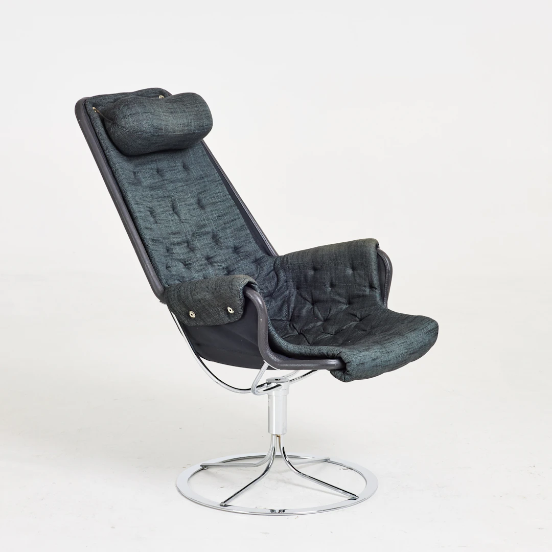 BRUNO MATHSSON. Fåtölj, "Jetson", Dux, canvas, svart textil samt läder