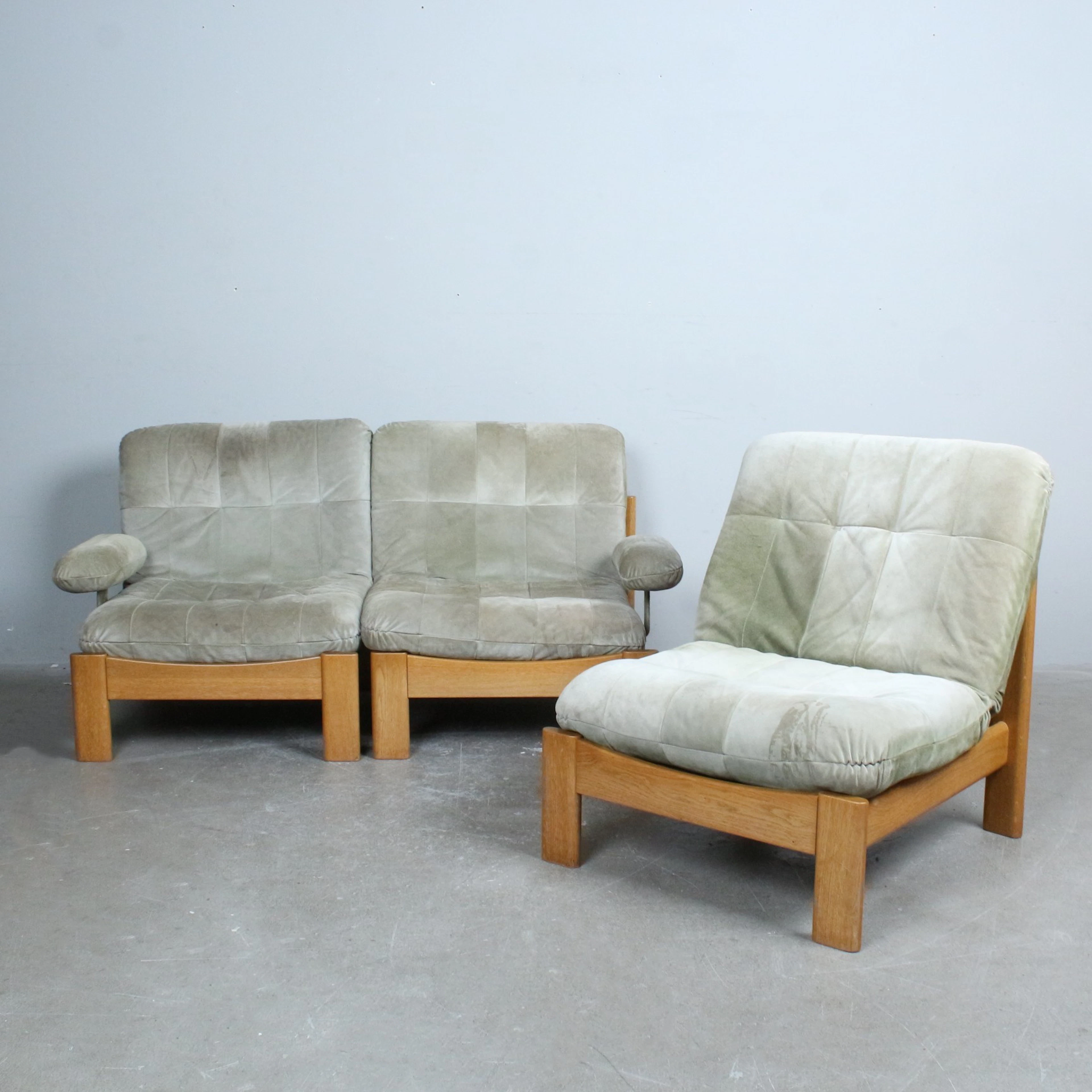 ROLF BENZ. 3-teiliges Modulsofa, Wildleder, 1970er Jahre, Deutschland (2).