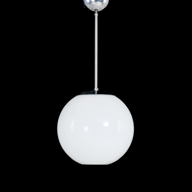 TAKLAMPA, glas och metall, 1900-talets senare del.