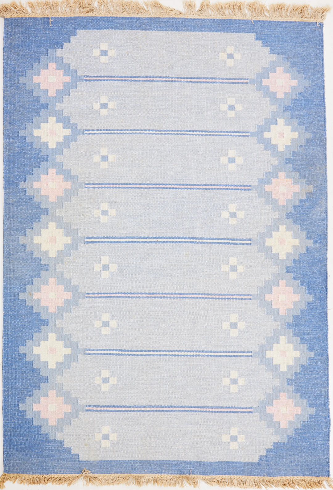 MATTA. Rölakan, blå bottenfärg, ca 242x172 cm.
