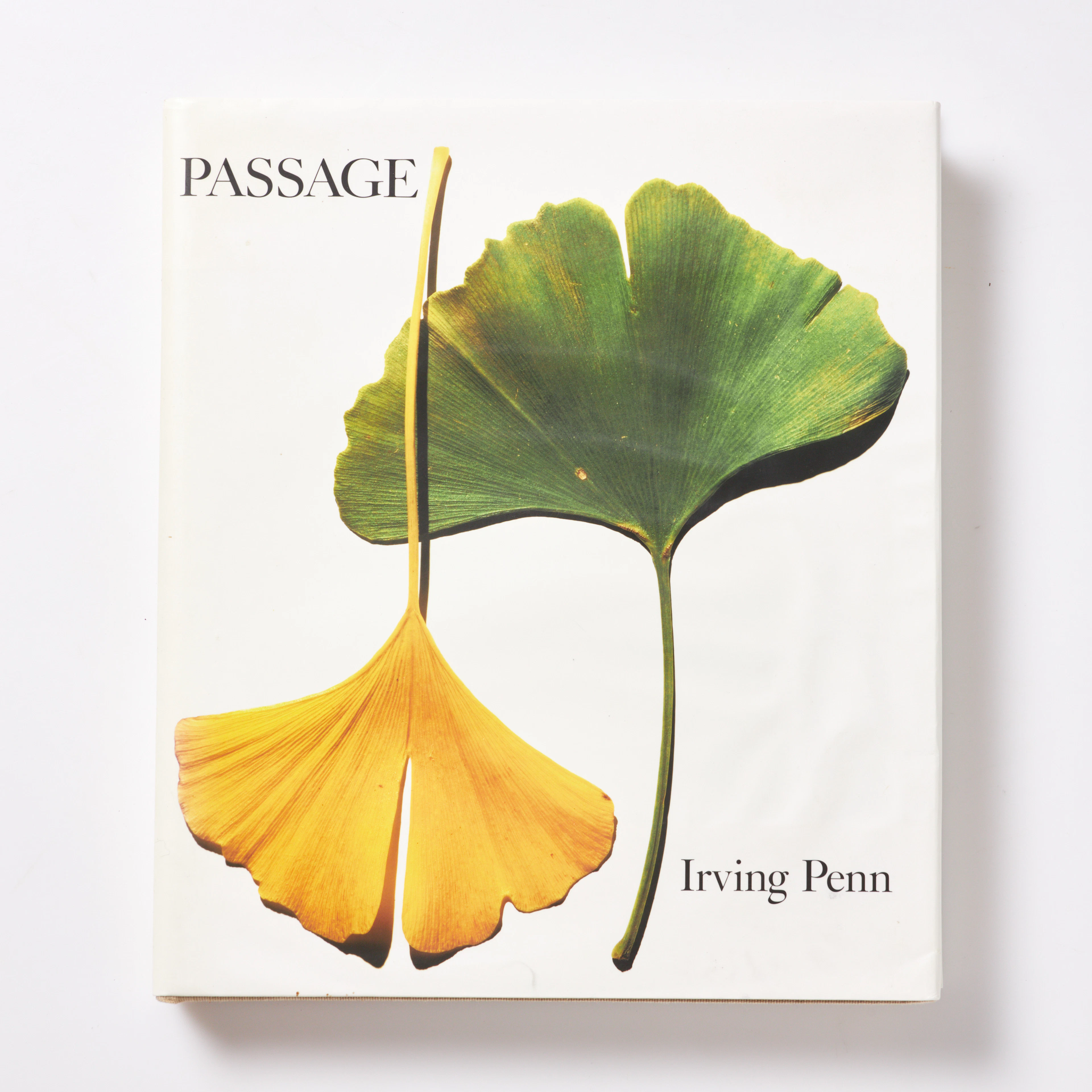 IRVING PENN. (1917-2009), "Passage", fotobok, Ginko Callaway, New York 1990.