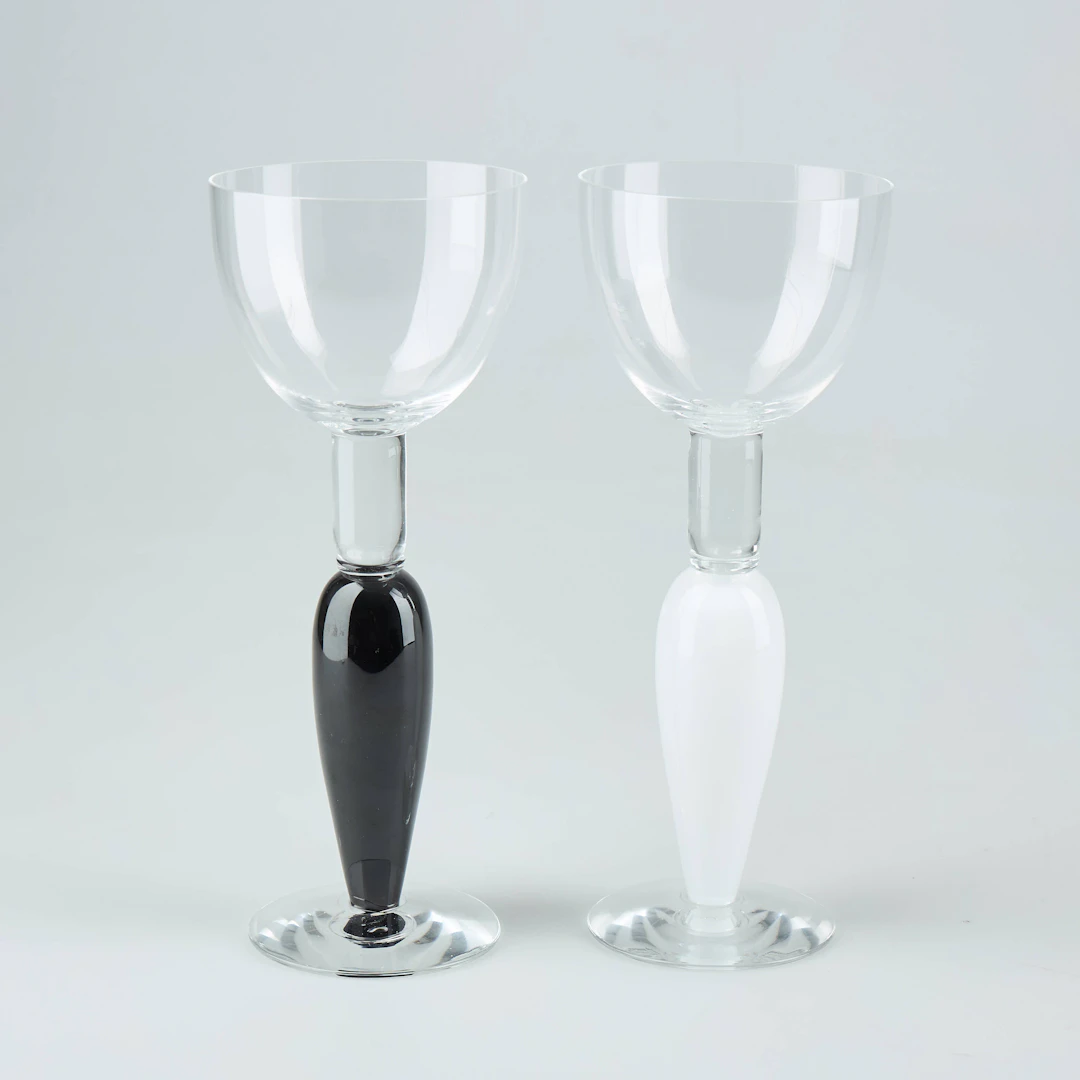 BRITA FLANDER. Glas på fot, 2 st, "Naiset", Marimekko, JL-Lasi, Riihimäki