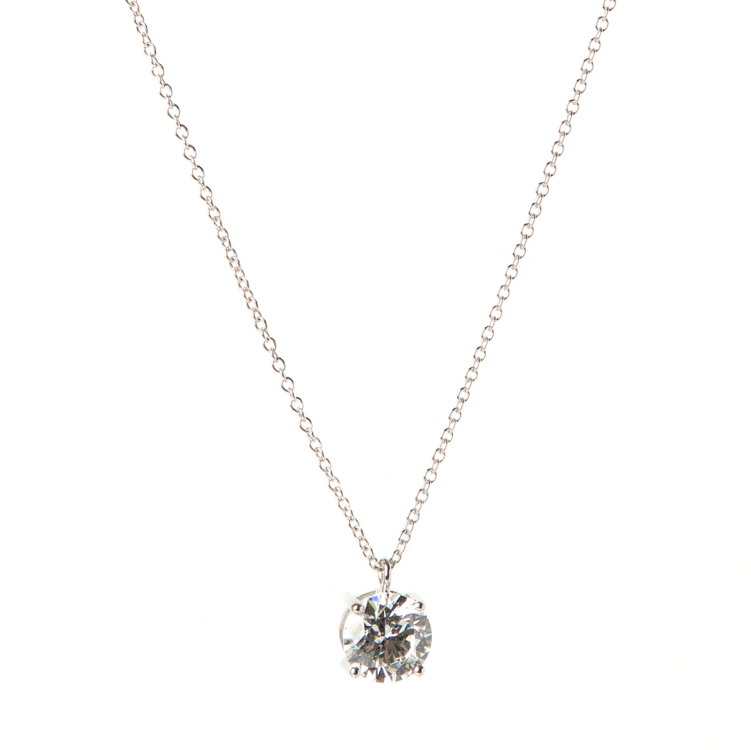 HÄNGE, 18K vitguld med briljantslipad diamant 2.05 ct.