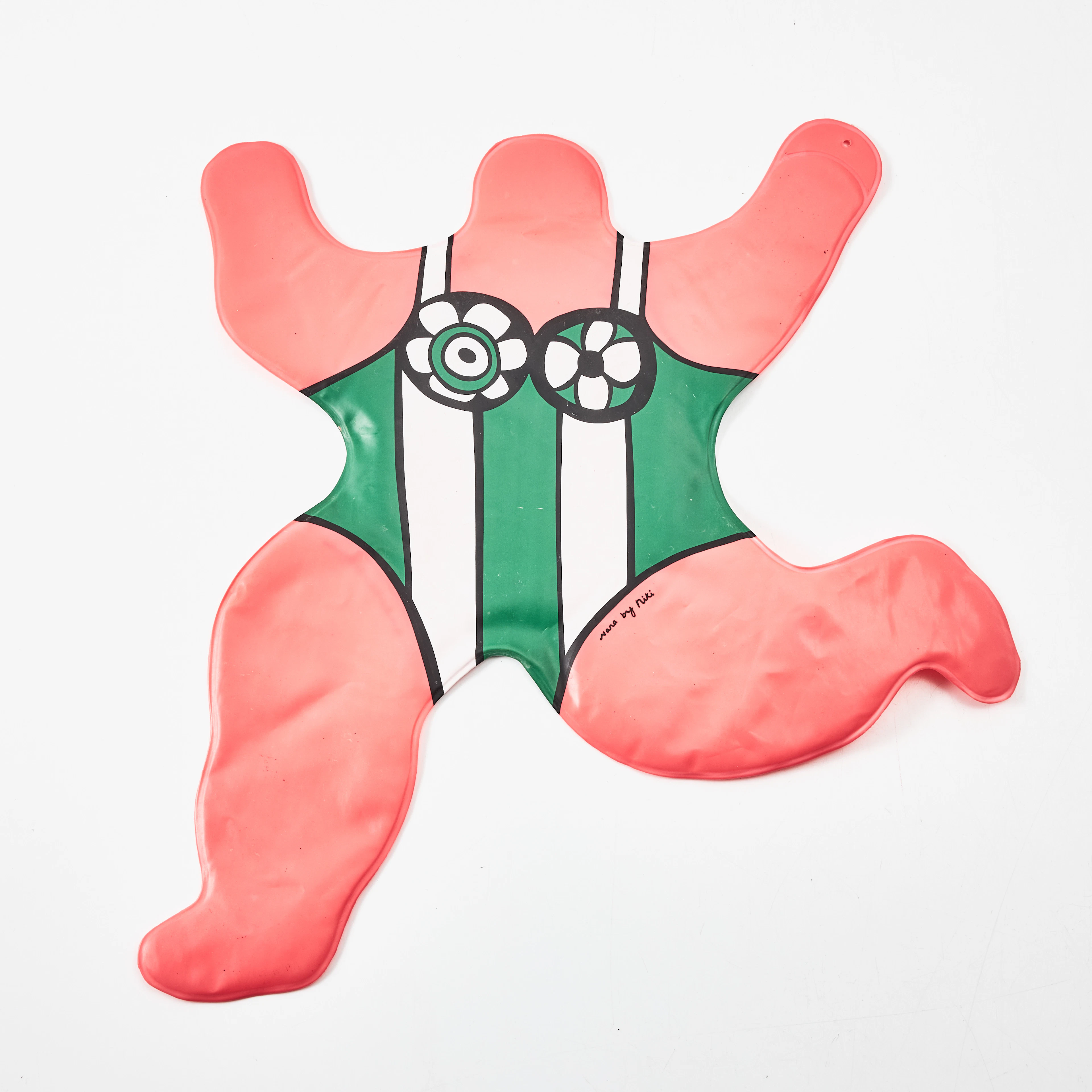 IKI DE SAINT PHALLE. "NANA BY NIKI", uppblåsbar skulptur, daterad 2002.