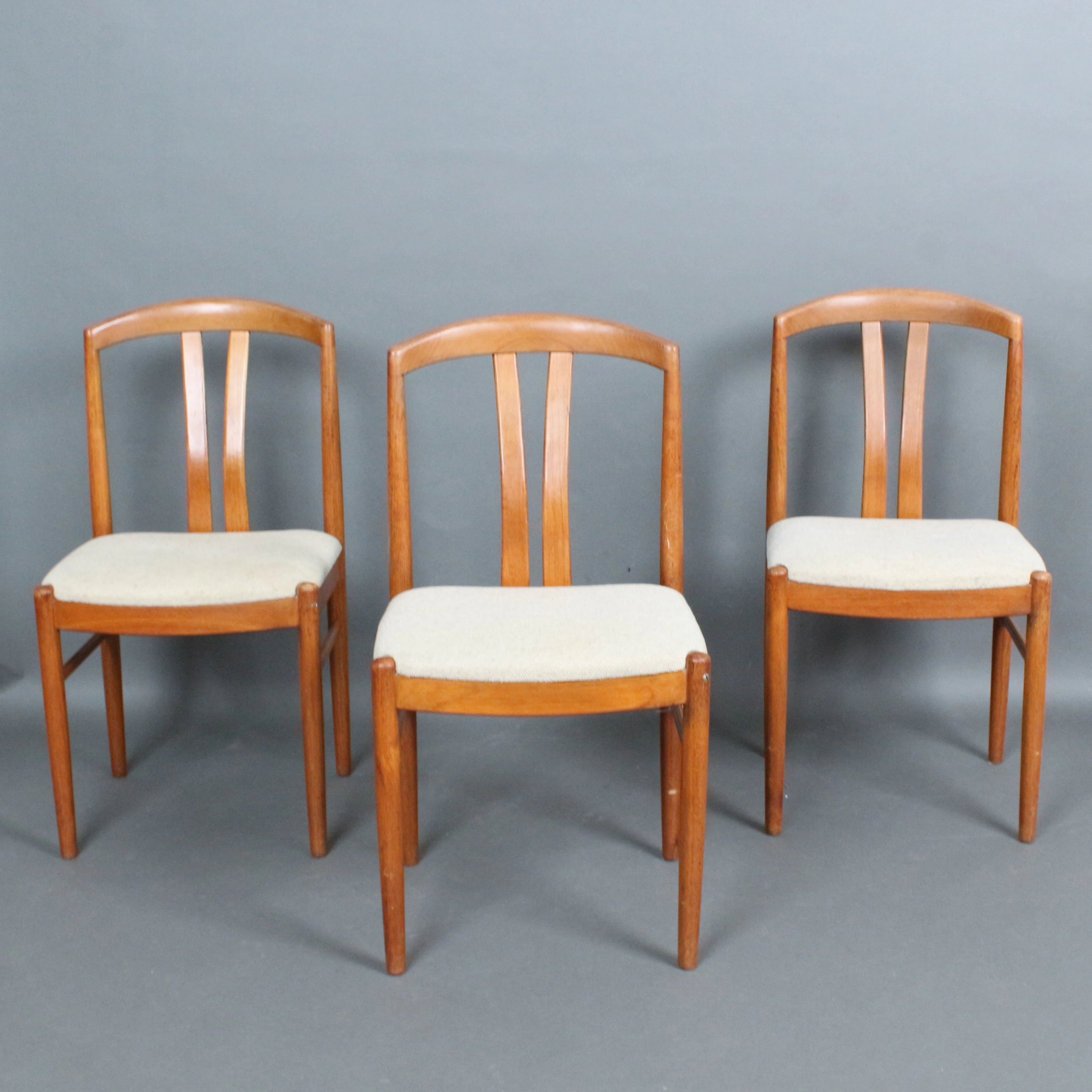 CARL EKSTRÖM. Albin Johansson & Söner, Drei Stühle/Esszimmerstühle