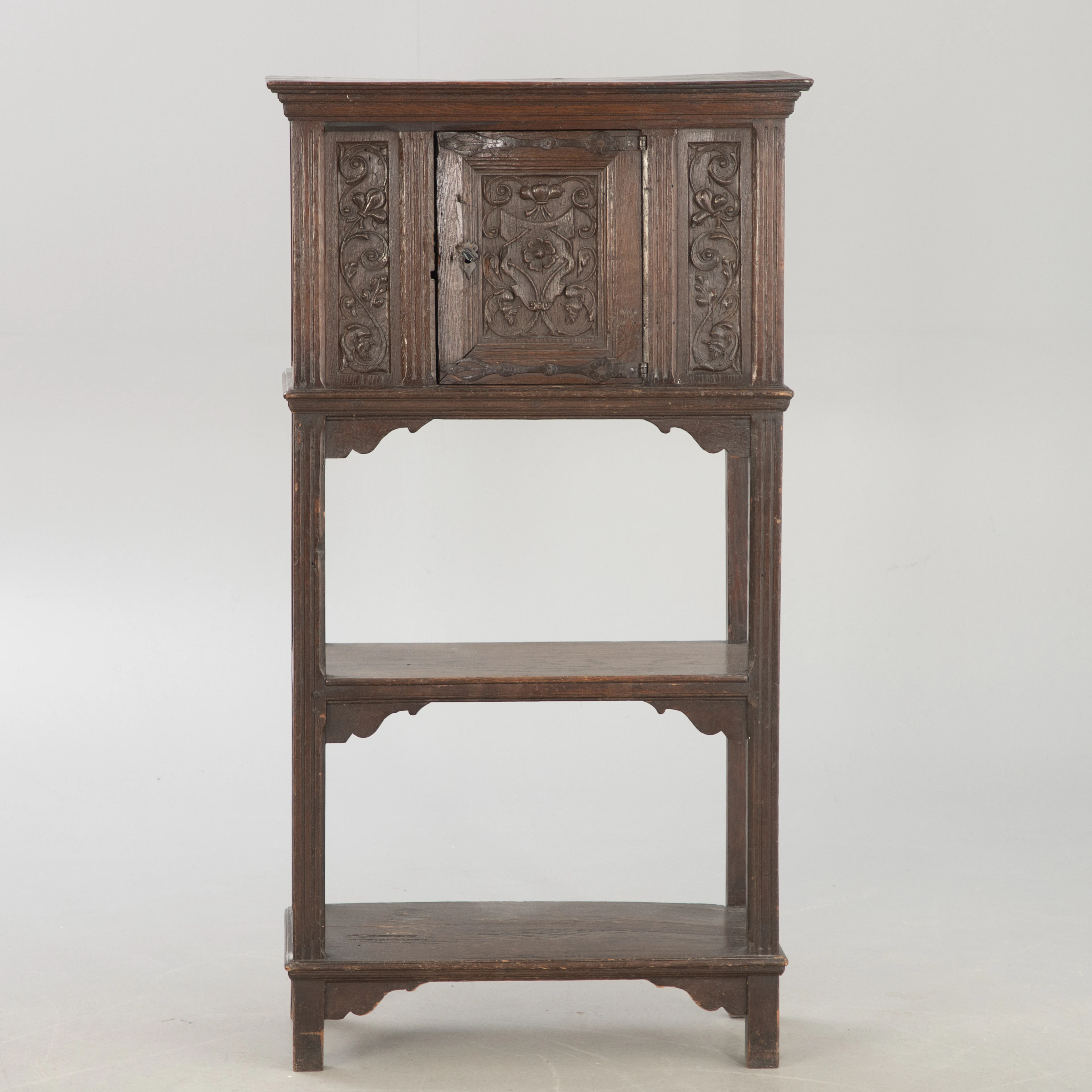 Historismus Stollenschrank, Eiche, Ende 19. Jh.