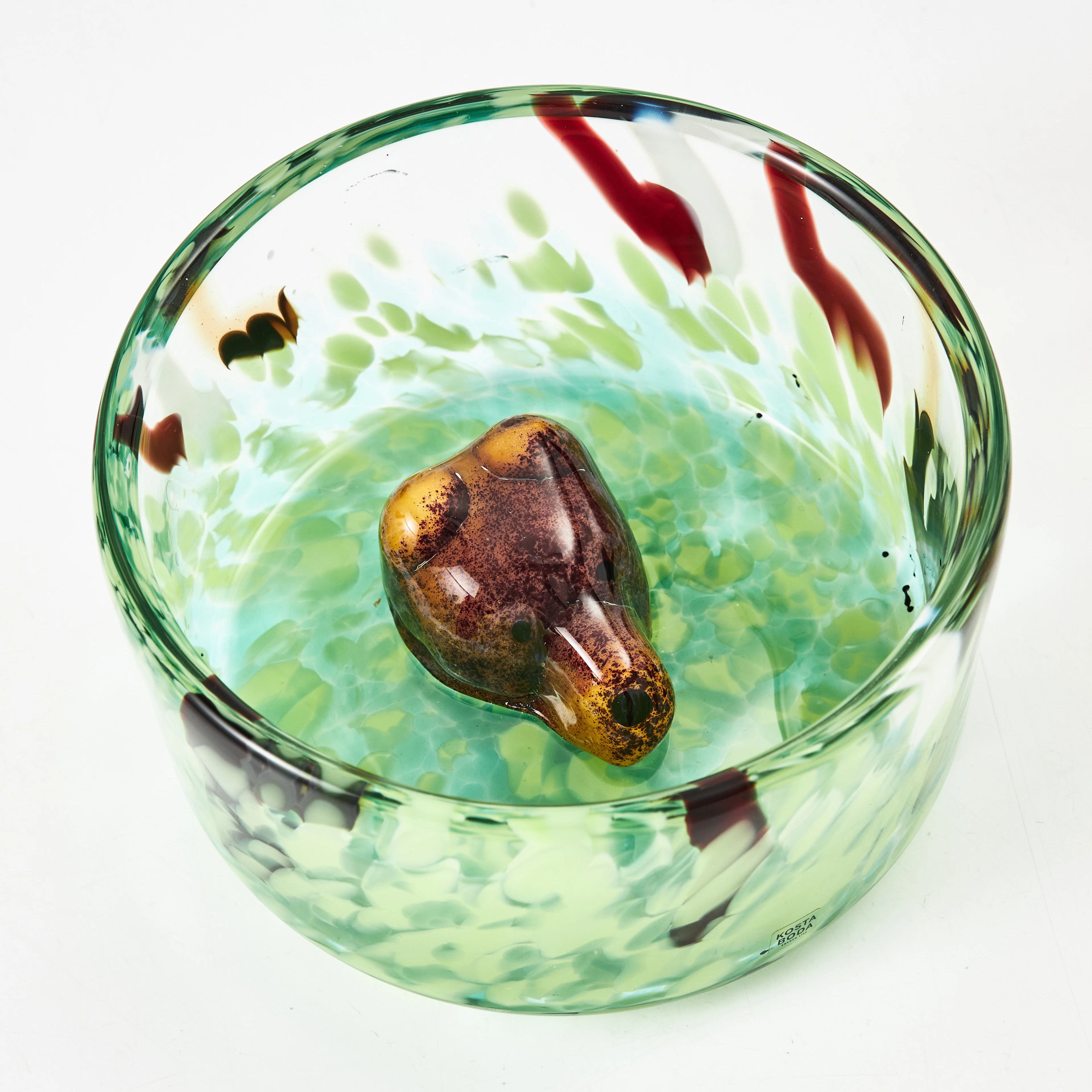 ERNST BILLGREN. "New Friends", Kosta Boda, glas, med björn.