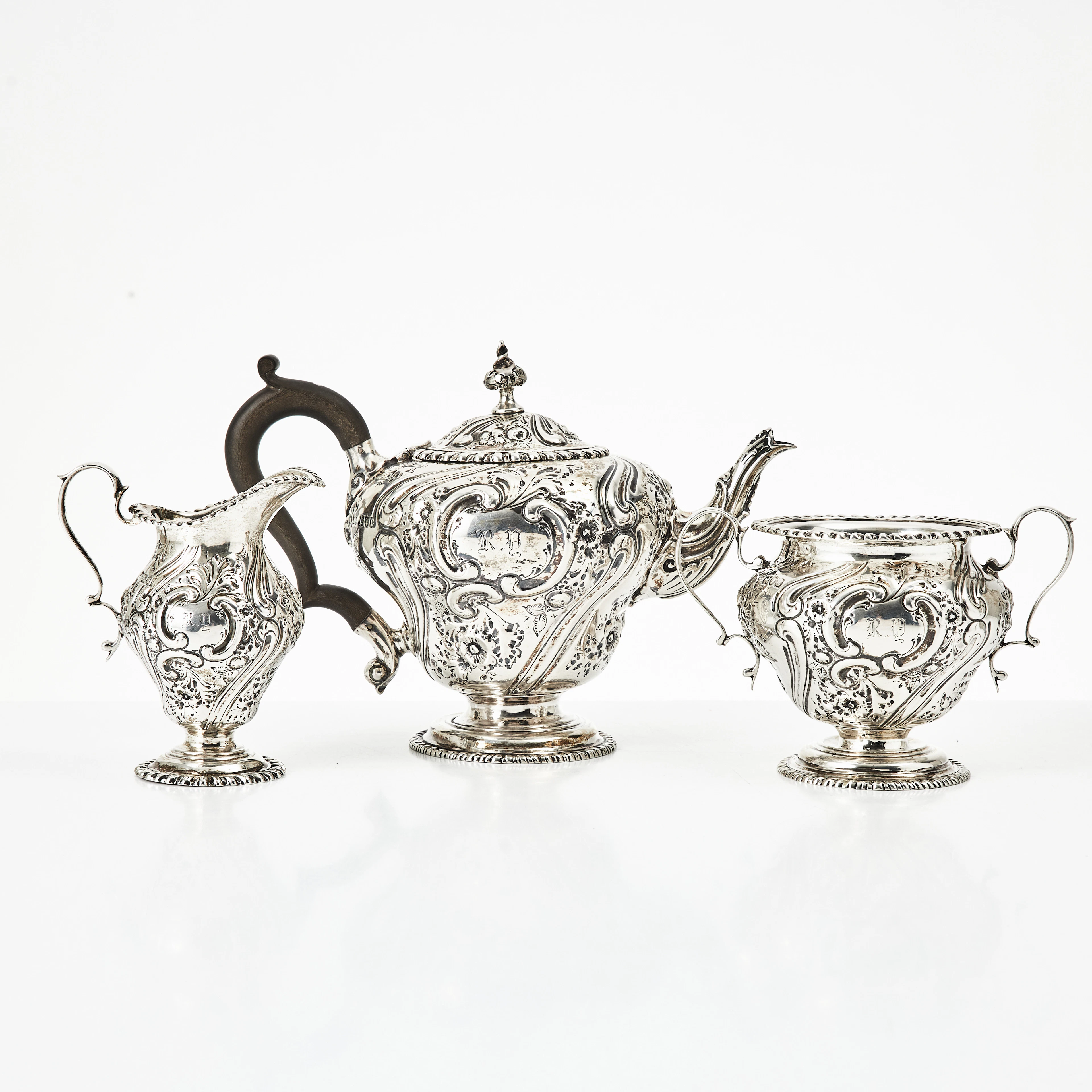 JOB FRANK HALL. Teservis, 3 delar, sterlingsilver, Viktoriansk, London 1898/99.