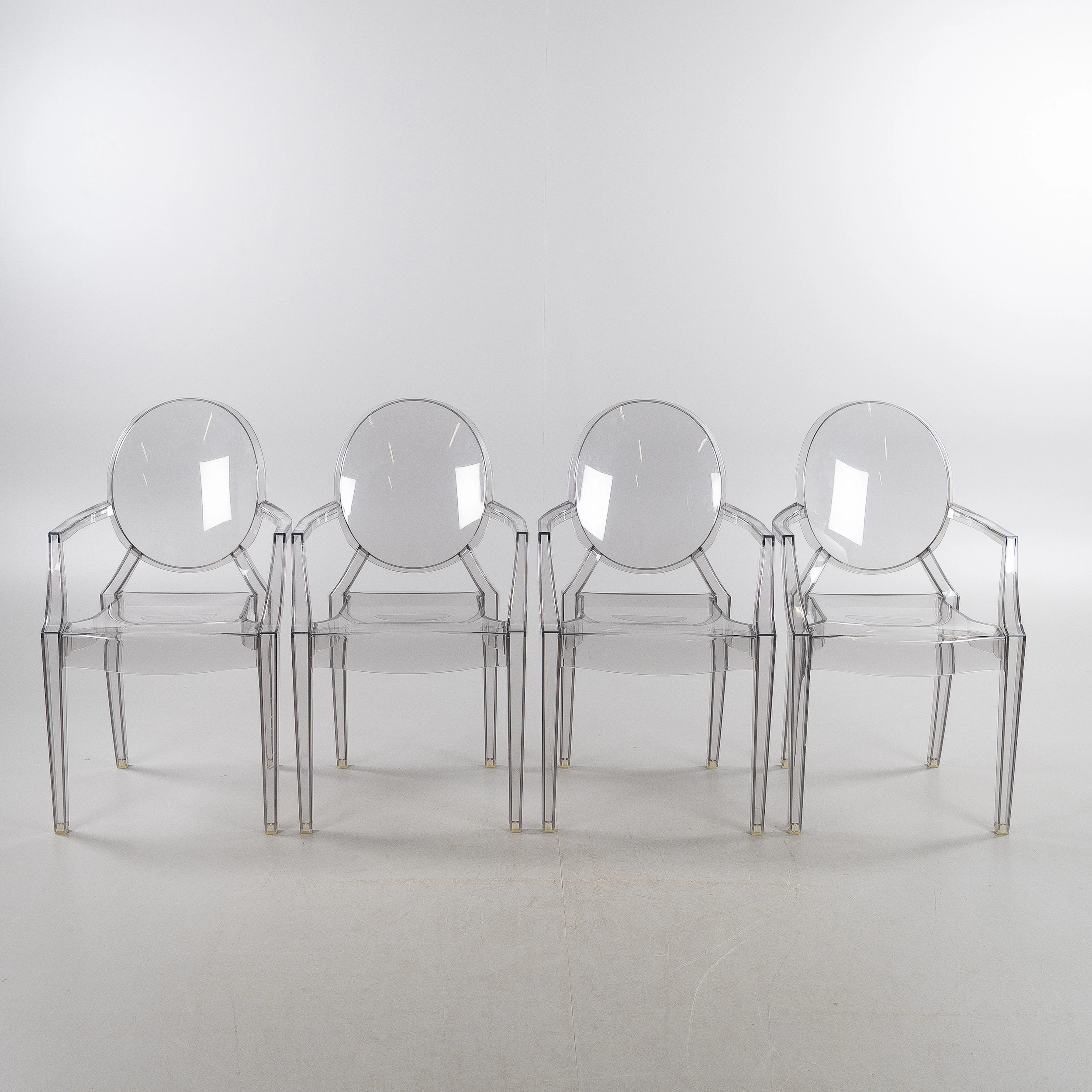 PHILIPPE STARCK. "Louis Ghost", karmstolar, 4 stycken, Kartell.