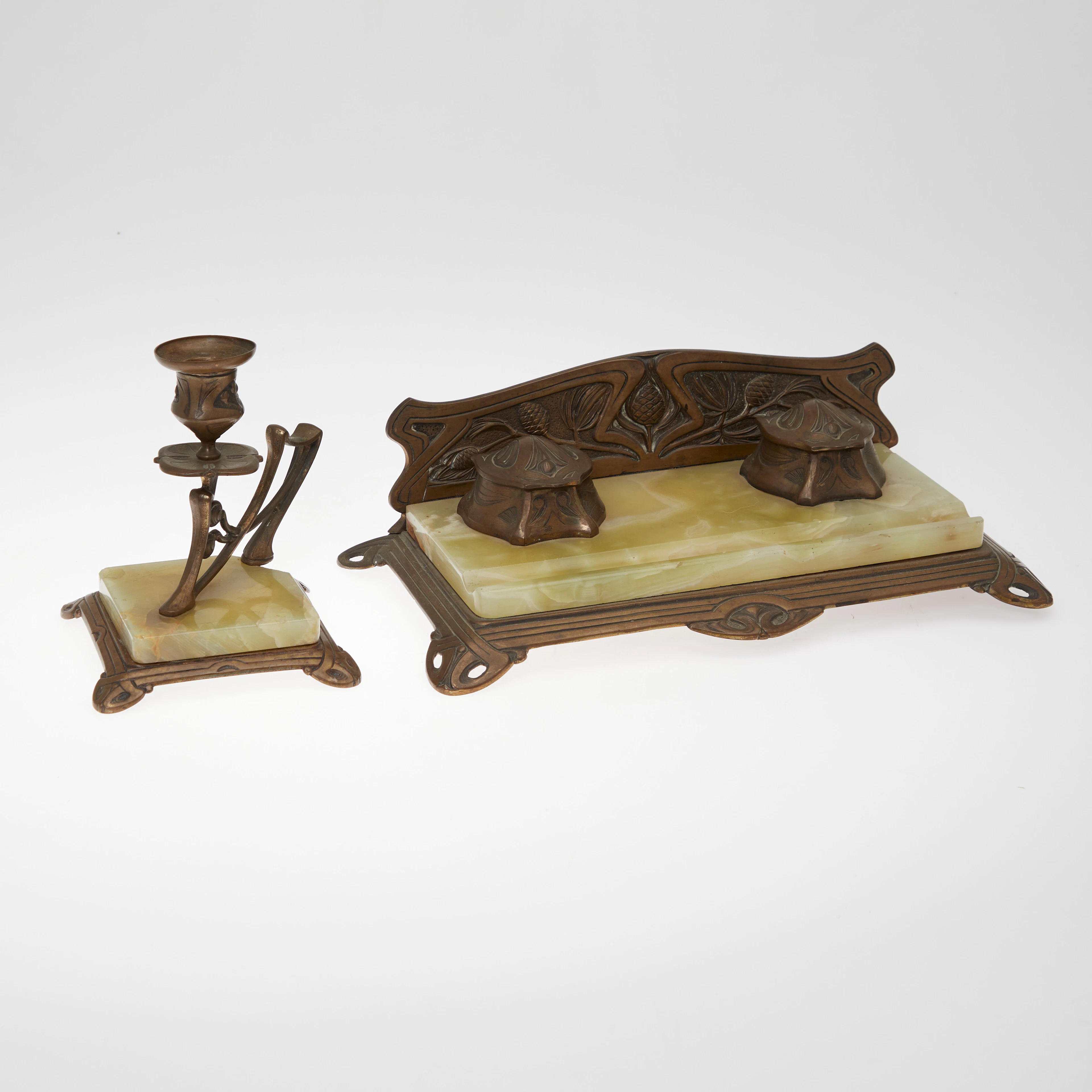 JUGENDSTIL-SCHREIBSET, Schreibtischgarnitur und Kerzenständer, Bronze