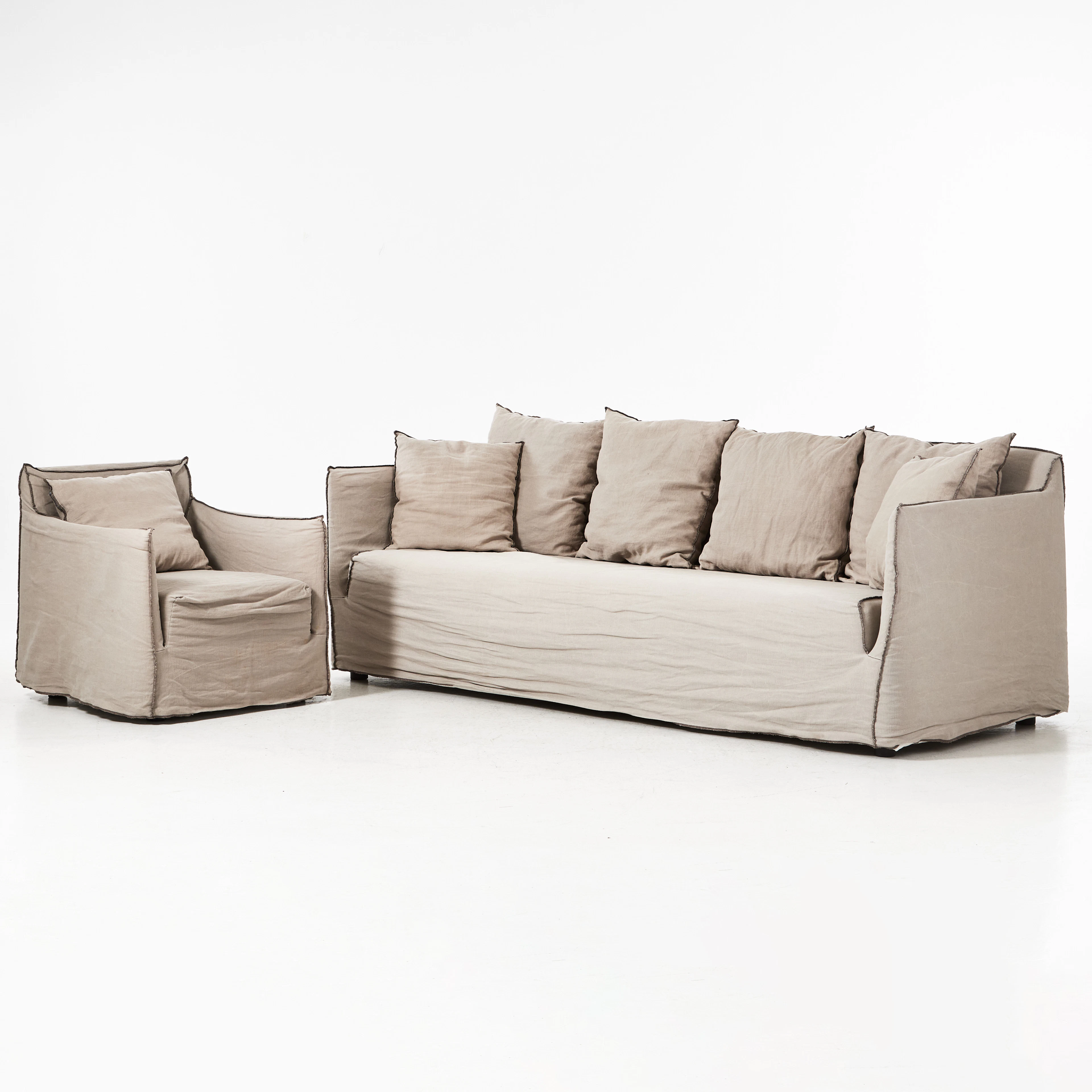 SOFFA, FÅTÖLJ, "Ghost 12", Paola Navone, Gervasoni, helstoppad med