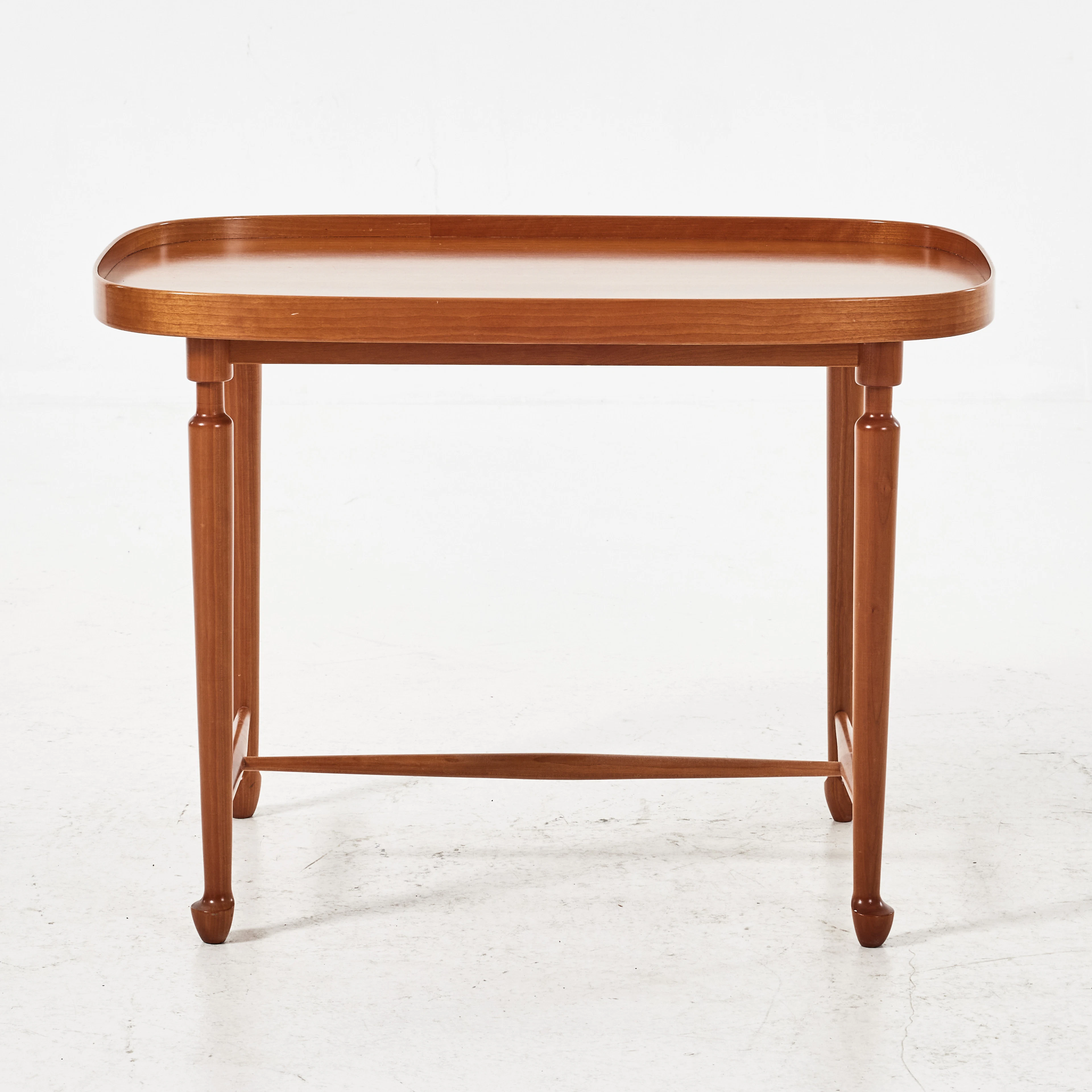 JOSEF FRANK. Soffbord modell 974 för Firma Svenskt Tenn. Formgivet 1938.