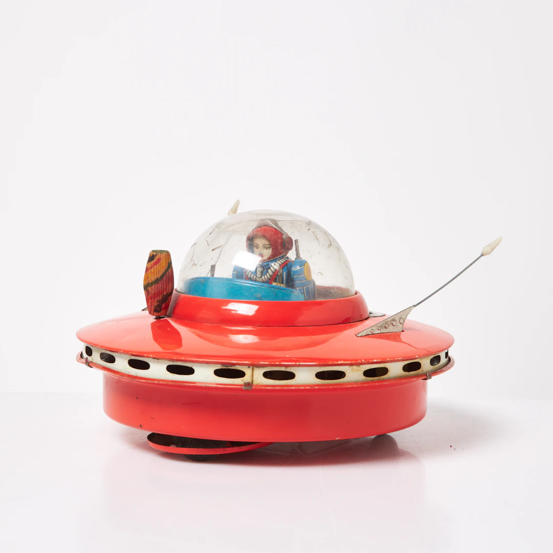 PLÅTLEKSAK, förställande UFO, Japan, 60-tal.