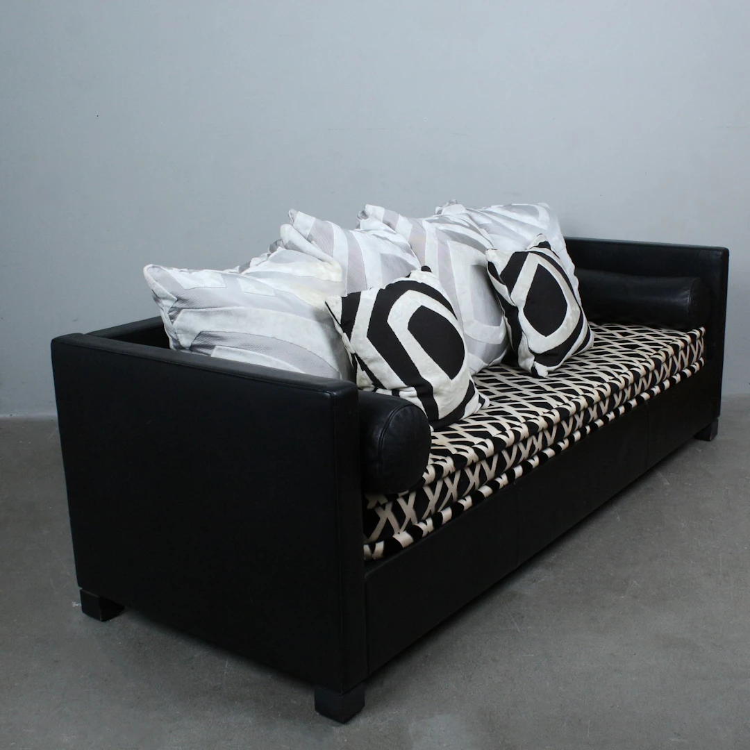 JEAN-PIERRE DOVAT. De Sede, Dreisitzer, Modell '' Edition 3000 ''