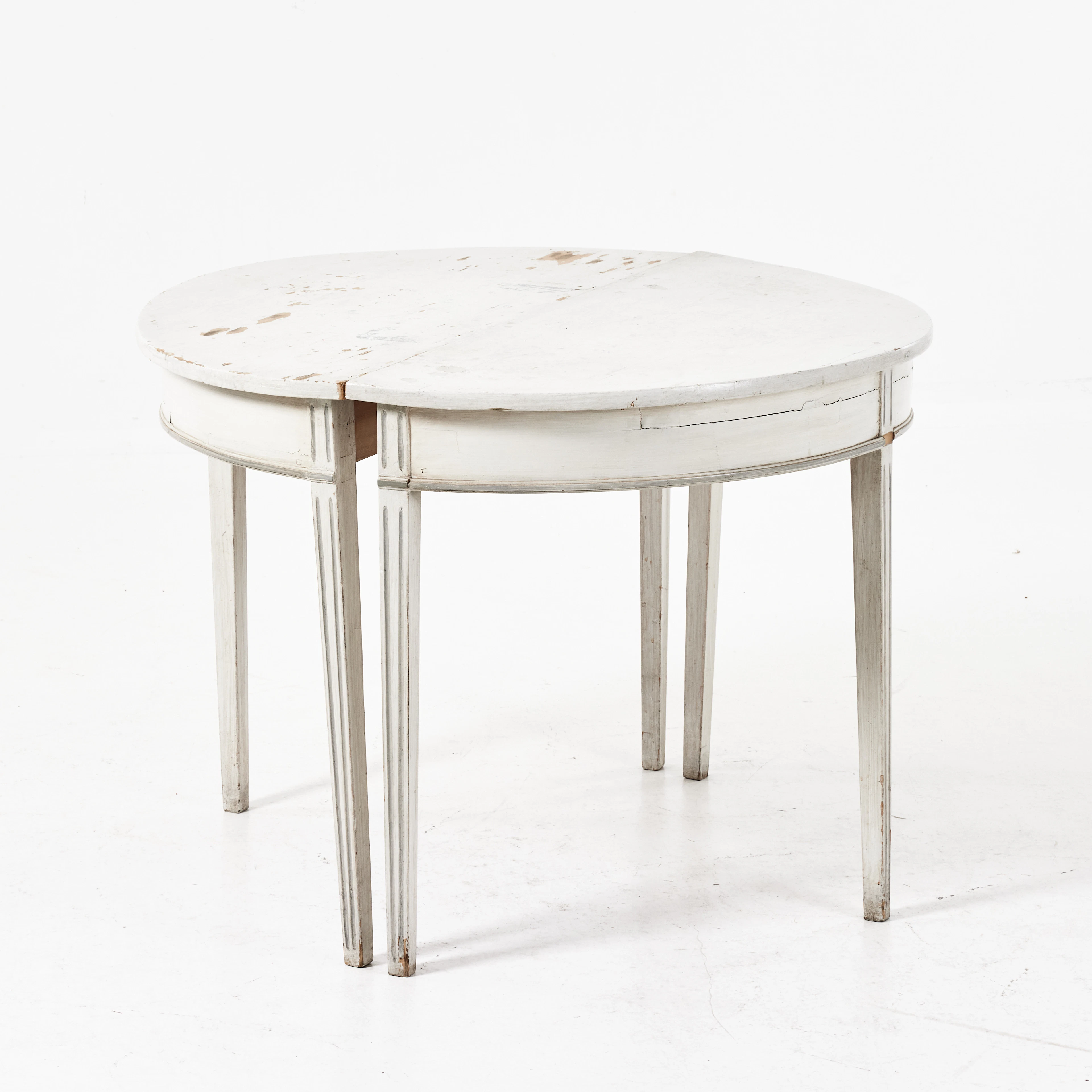 MÅNBORD, 1 par, 1800-tal, gustaviansk stil, bemålade.